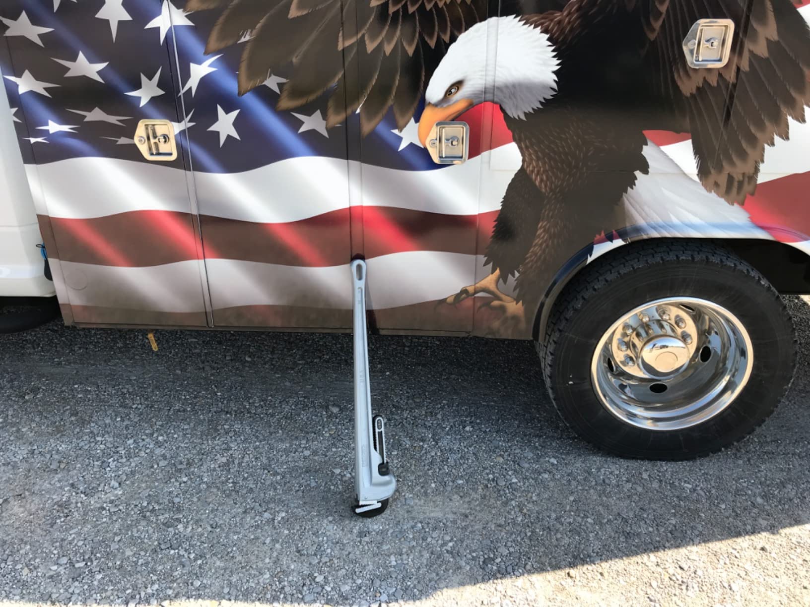 RIDGID 31100 Model 818 Aluminum Straight Pipe Wrench, 18-inch Plumbing Wrench customer photo 2