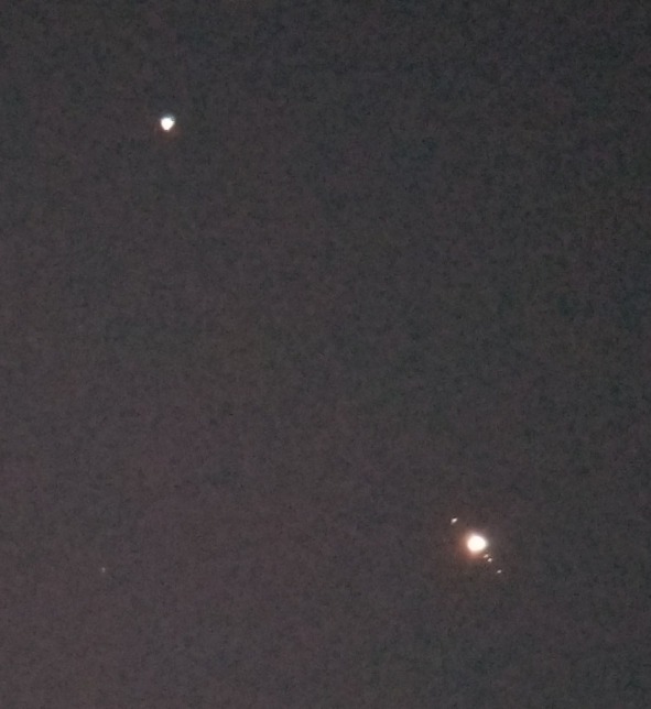 Celestron SkyMaster 15x70 Astronomy Binoculars - Bestselling Binoculars for Stargazing & Long-Range Viewing - Includes Tripod Adapter & Carry Case - Multi-Coated Optics customer photo 2