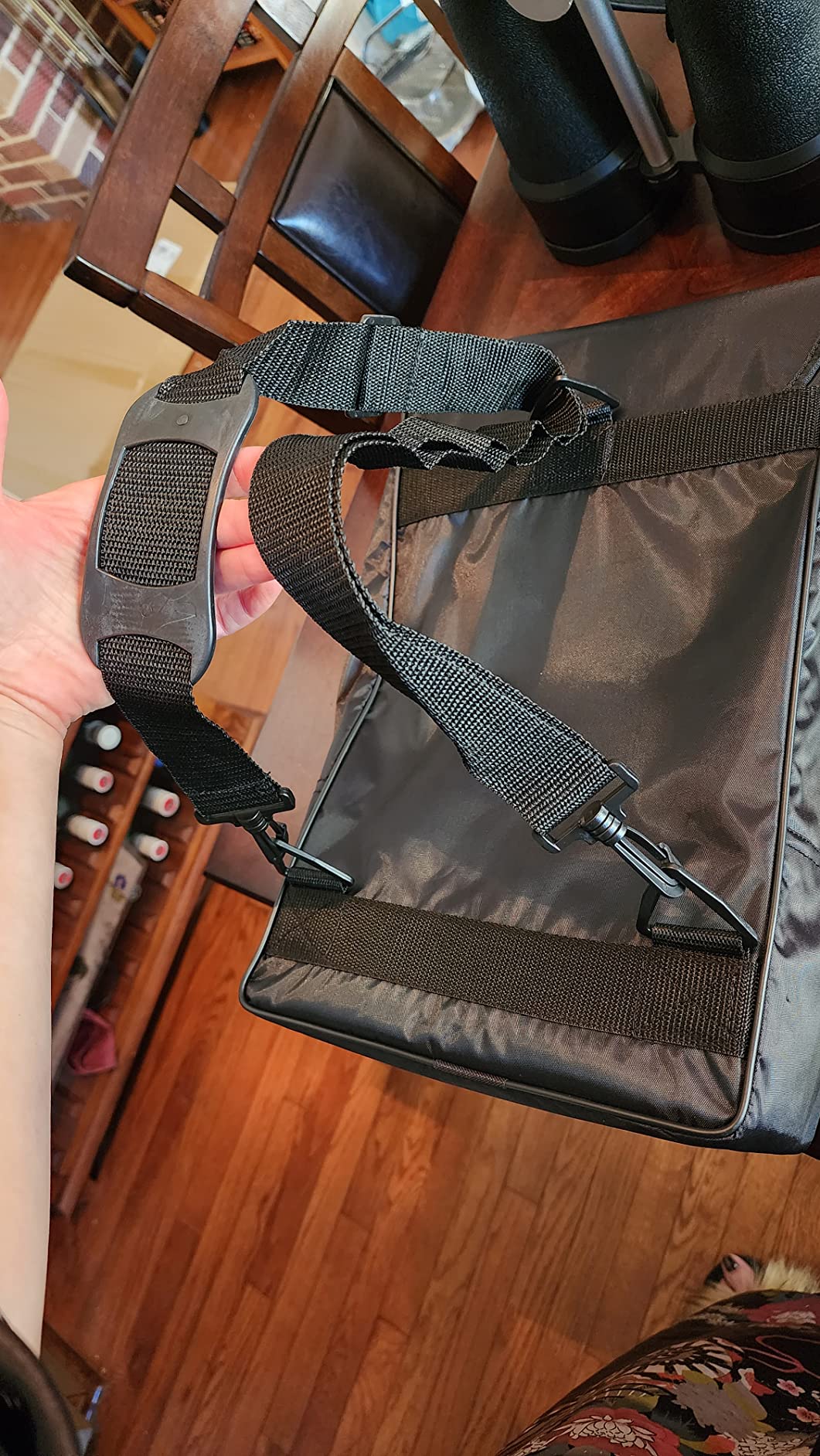 Celestron SkyMaster 25x100 Binoculars - Giant Aperture Binoculars for Deep-Sky Astronomy & Long-Distance Viewing - Multi-Coated Optics - Includes Tripod Adapter & Carrying Case customer photo 1