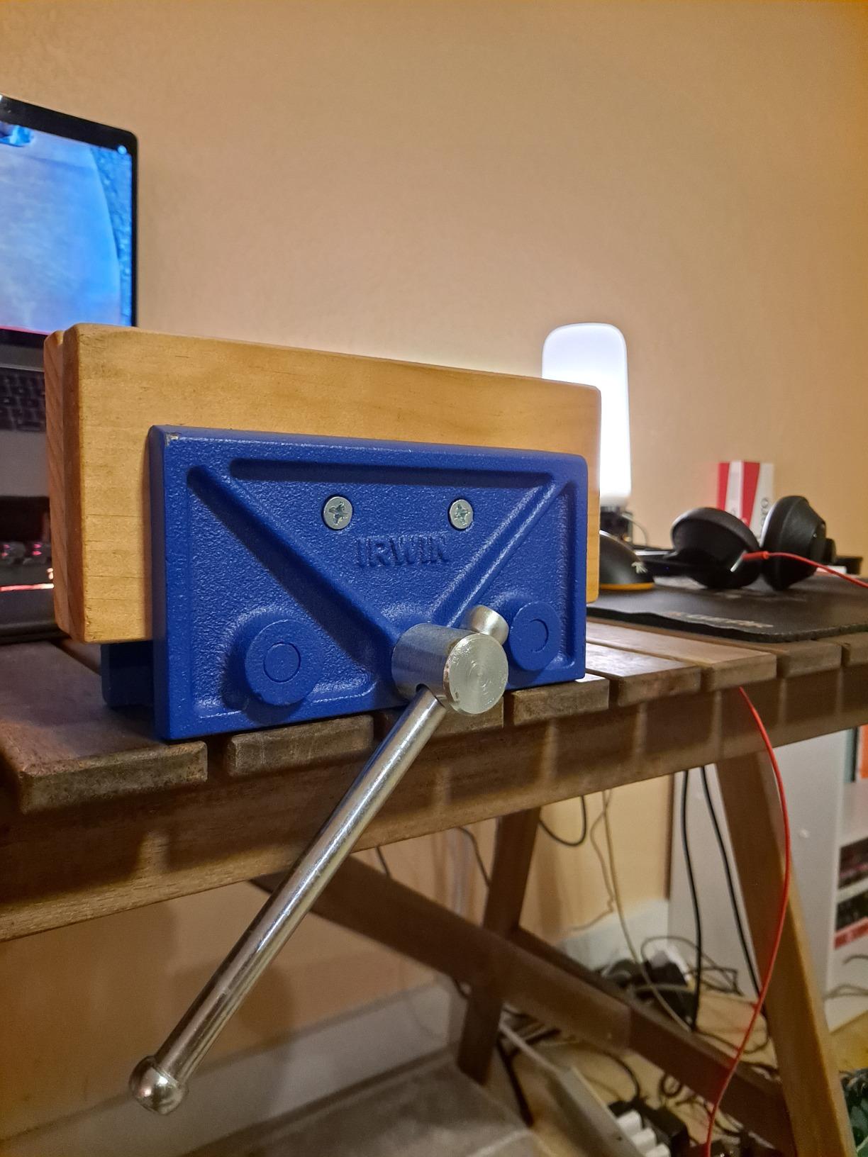 IRWIN Tools Woodworker's Vise, 6 1/2