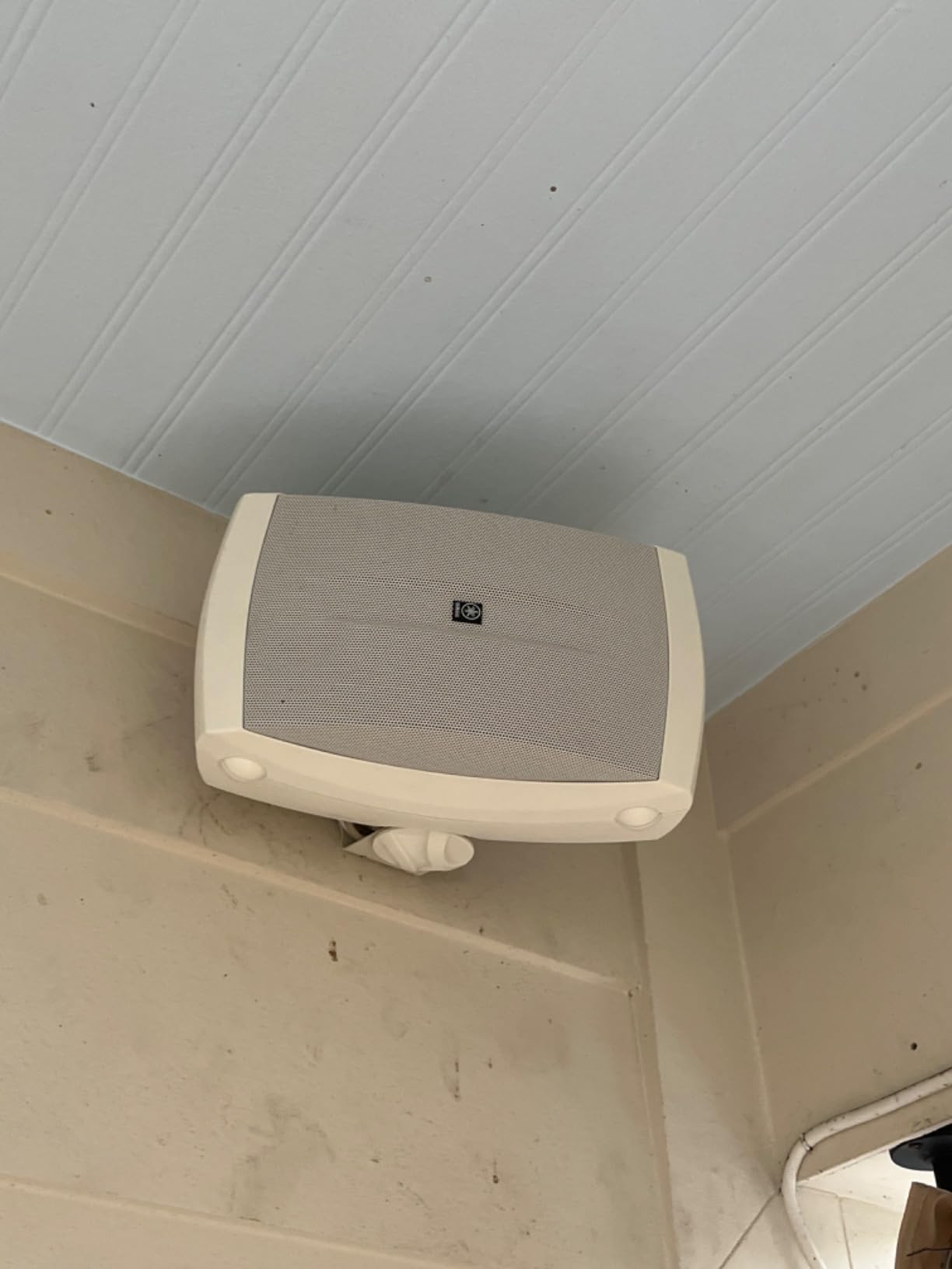 Yamaha Audio NS-AW150W 2-Way Indoor/Outdoor Speakers (Pair, White) customer photo 2