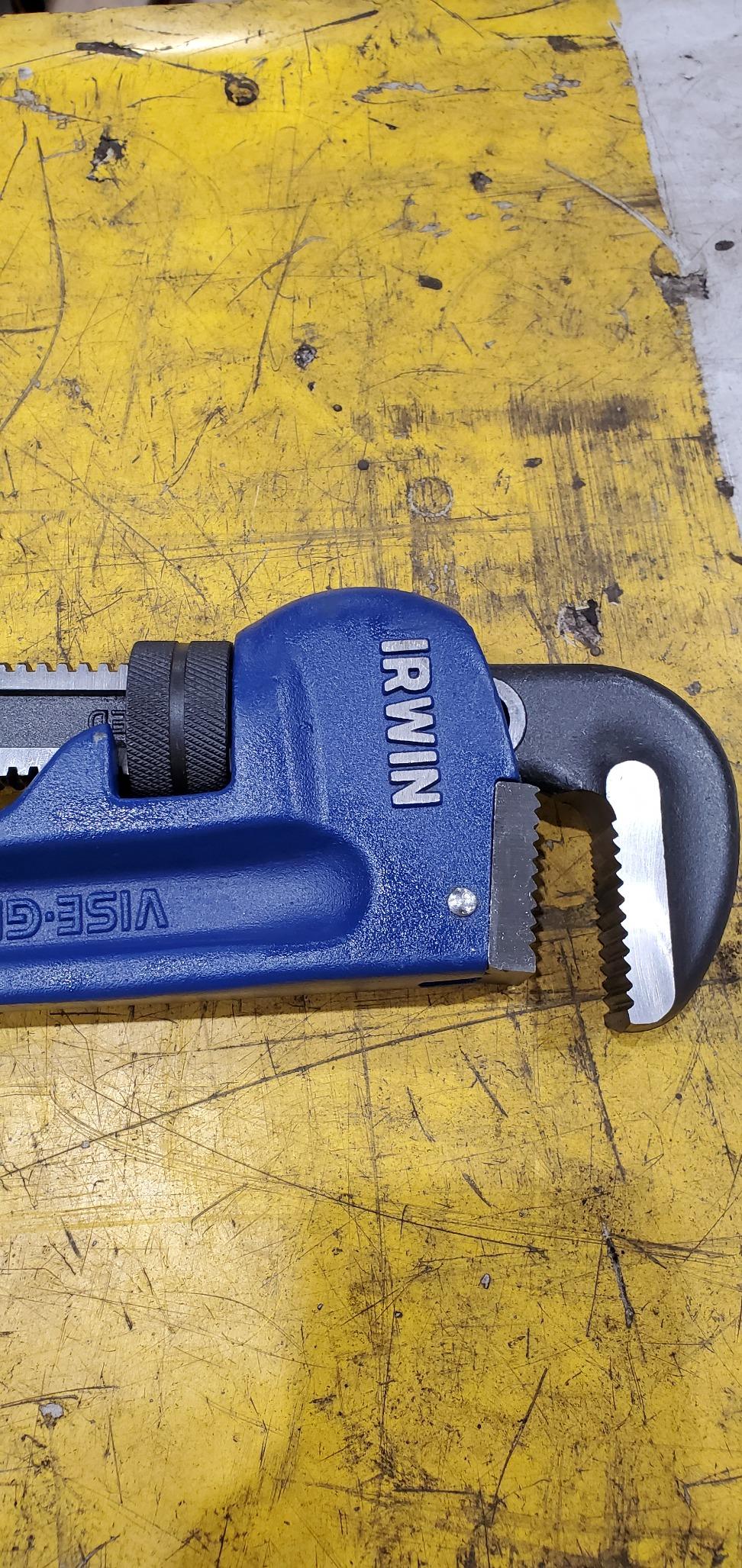 IRWIN VISE-GRIP Pipe Wrench, Cast Iron, SAE, 2-1/2-Inch Jaw, 18-Inch Length (45619) customer photo 2