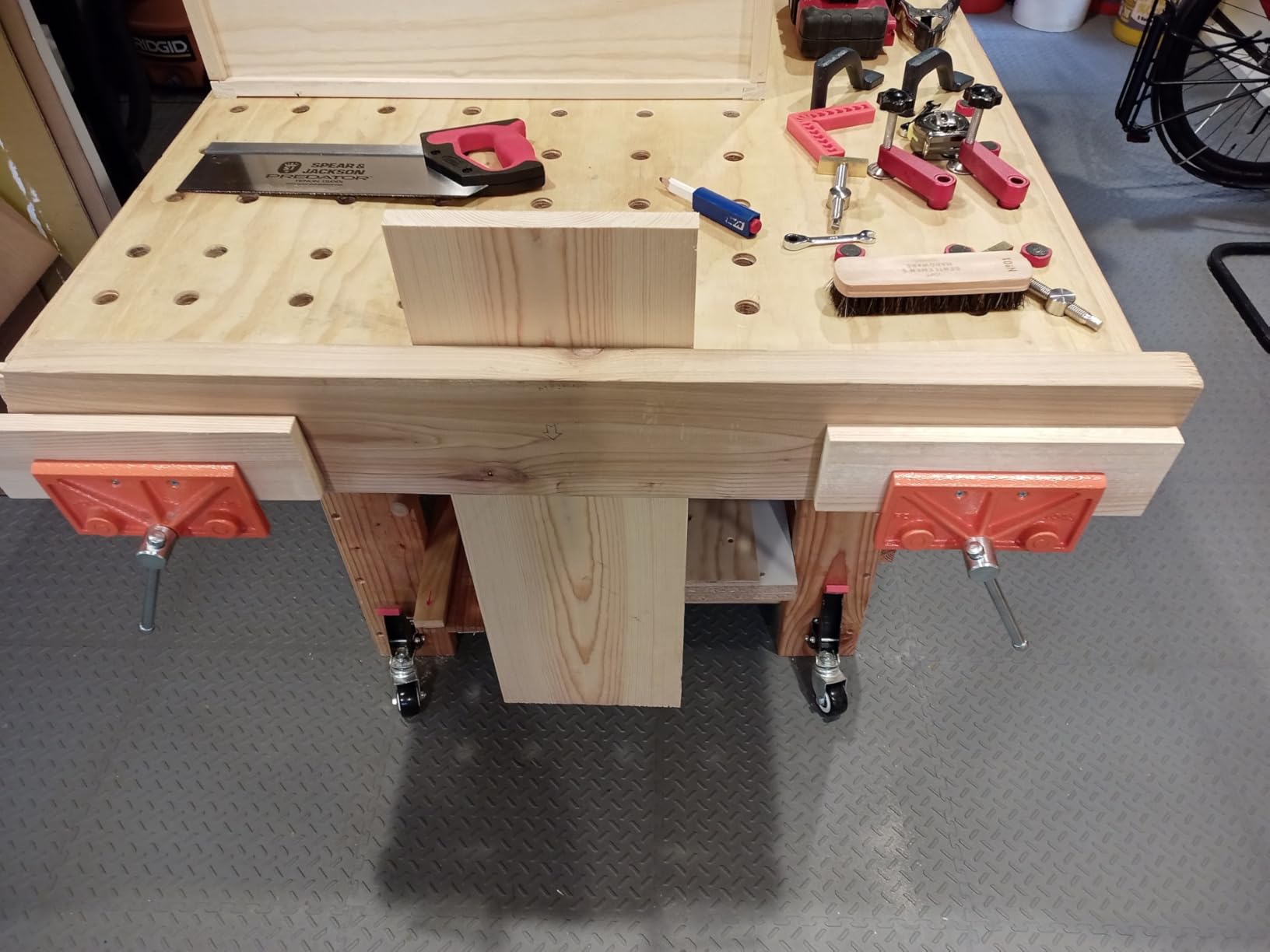 Pony 26545 4-1/2-Inch x 6-1/2-Inch Light Duty Woodworker's Vise customer photo 2