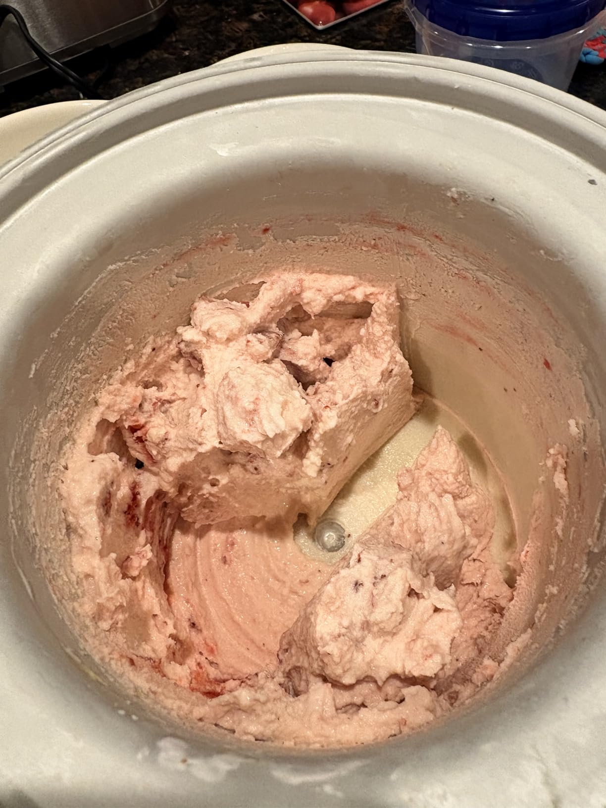 Cuisinart Ice Cream Maker Machine, 2-Quart Ice Cream, Sorbet and Frozen Yogurt Machine, Fully Automatic Double-Insulated Freezer Bowl Makes Frozen Desserts in Under 30 Minutes, ICE30BCP1, Silver customer photo 2