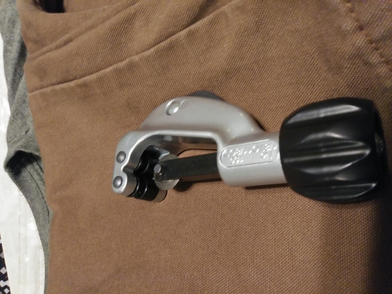 RIGID 31622 Model 150 Constant Swing Tubing Cutter, 1/8-inch to 1-1/8-inch Tube Cutter customer photo 1