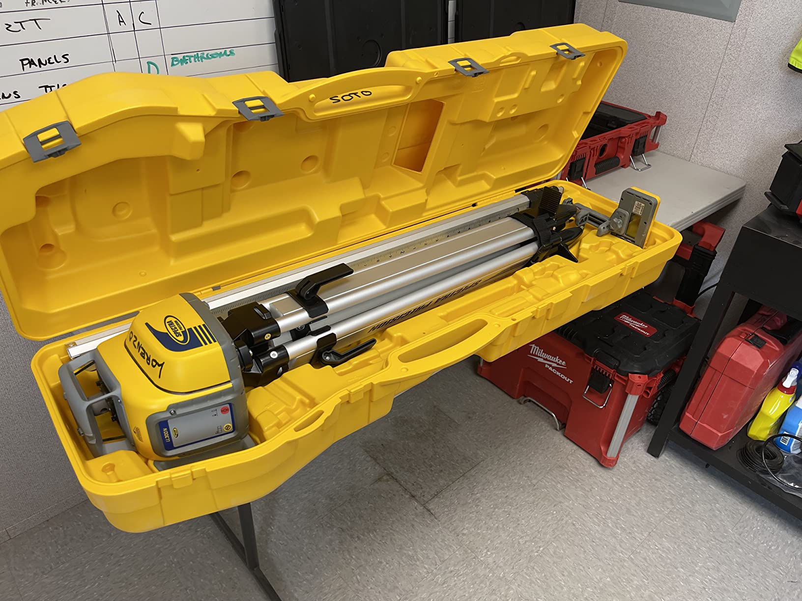 Spectra Precision LL300N-1 Self Leveling Rotary Laser Kit with Tripod, GR151 Professional - System Case - Grade Rod (Tenths) HL450 Receiver and Alkaline Batteries - Rugged IP66 Job-Site Performance customer photo 1