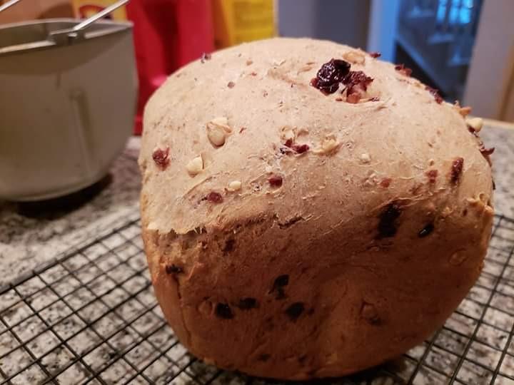 Zojirushi BB-HAC10 Home Bakery 1-Pound-Loaf Programmable Mini Breadmaker, White customer photo 1