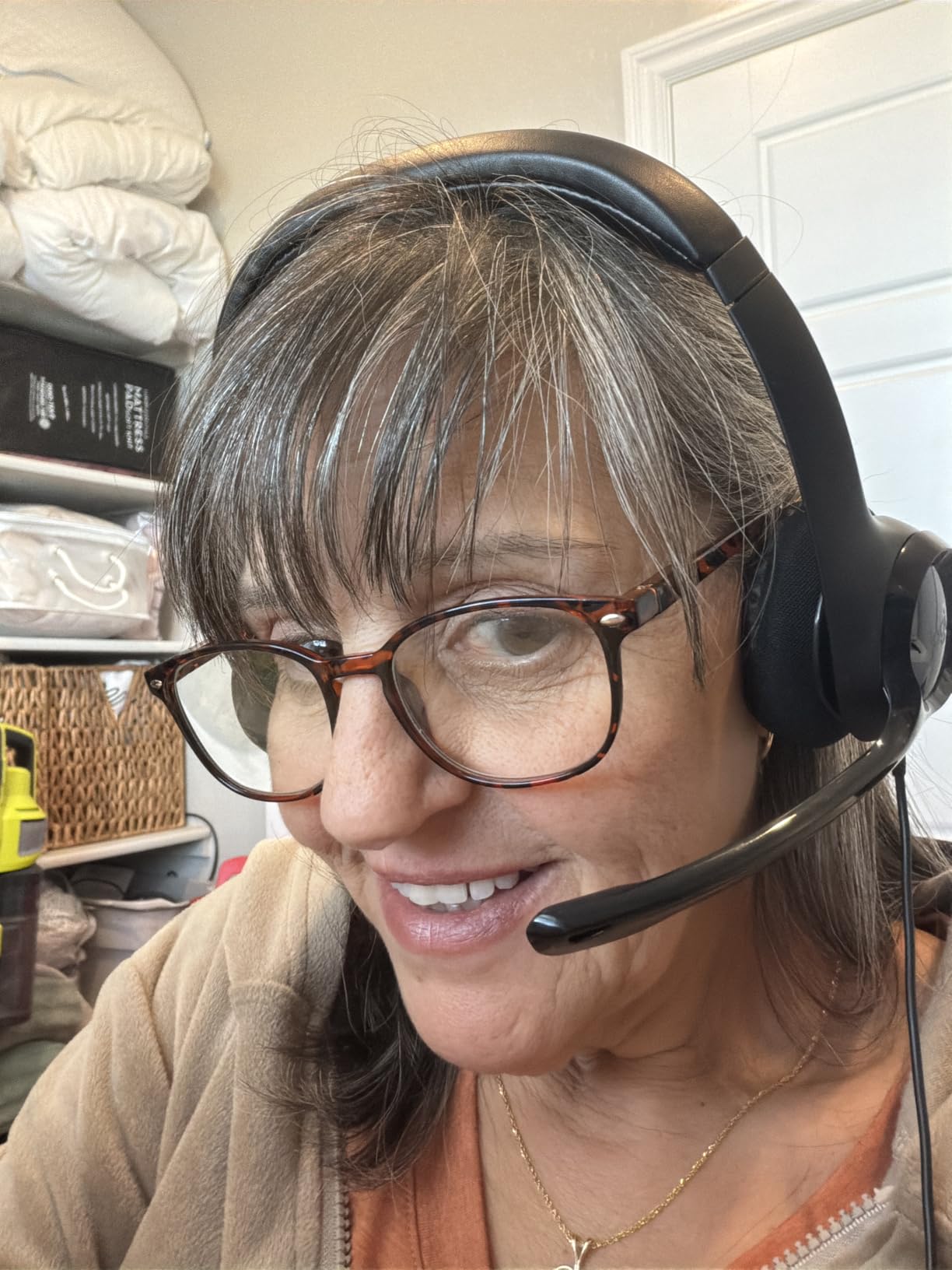 Logitech H390 Wired Headset for PC/Laptop, Stereo Headphones with Noise Cancelling Microphone, USB-A, in-Line Controls, Works with Chromebook - Black customer photo 1