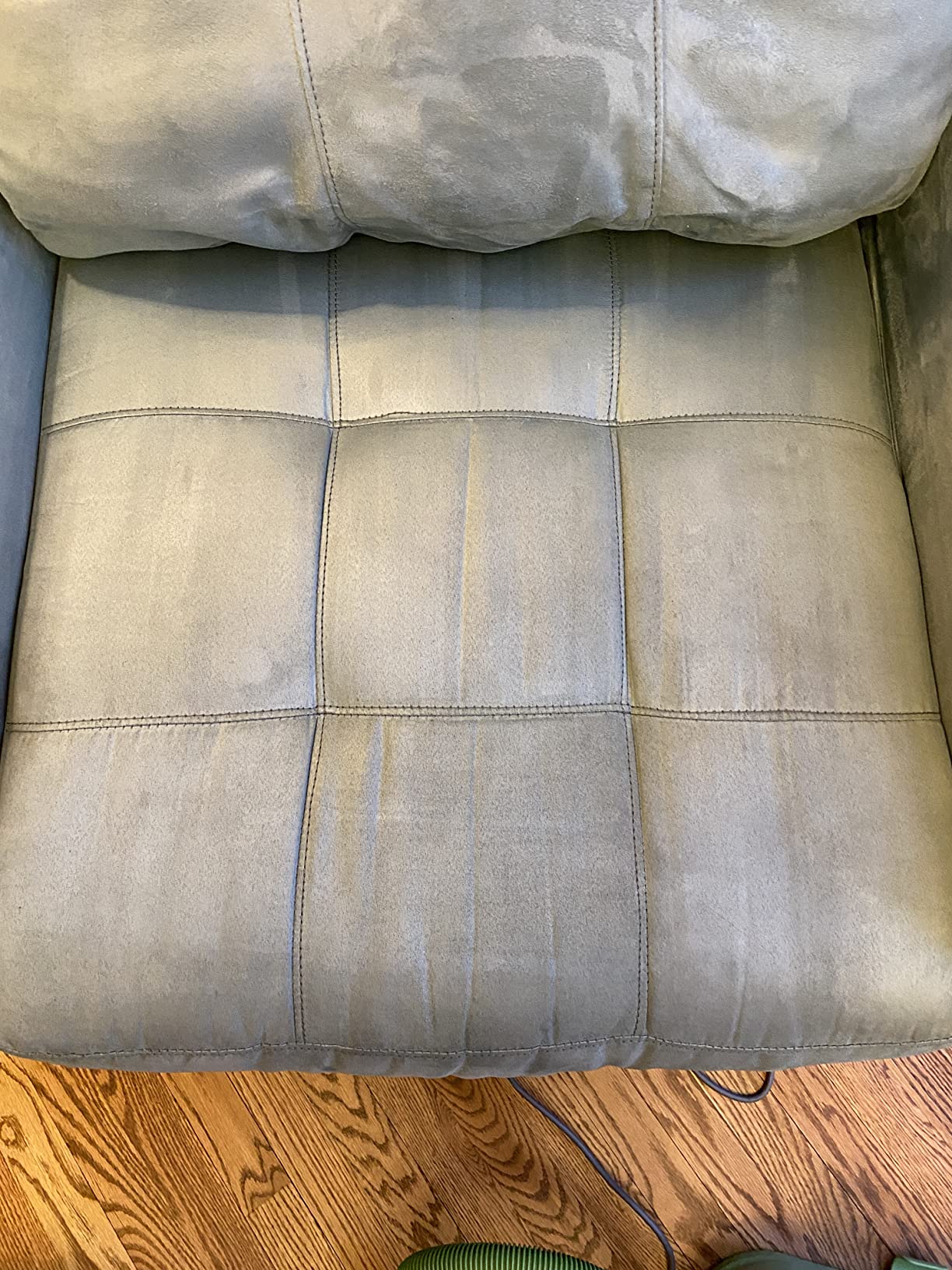 BISSELL Little Green Multi-Purpose Portable Carpet and Upholstery Cleaner, Car and Auto Detailer, with Exclusive Specialty Tools, Green, 1400B customer photo 1