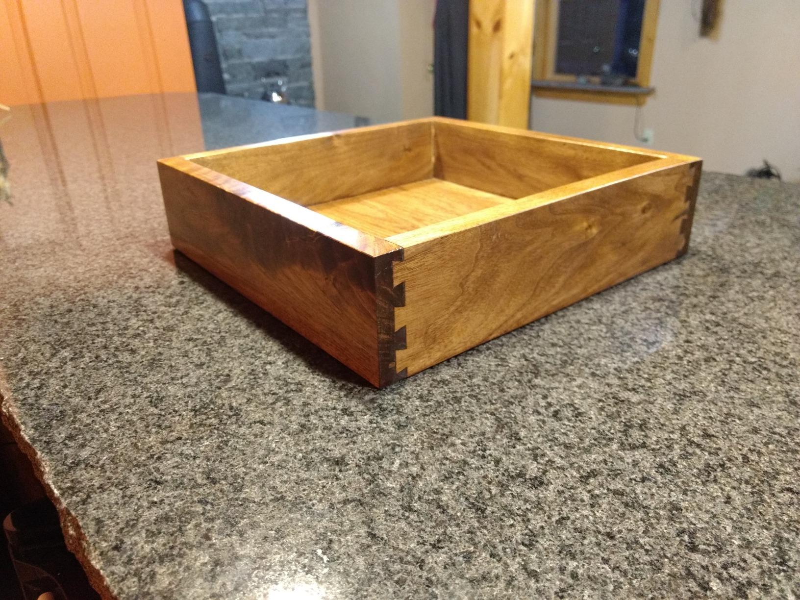 Rockler Dovetail Jig - Versatile Dovetail Jig Kit Includes Dove Tailing Router, Template, Guide Bushing & More - Dovetail Jigs for Woodworking Accommodates Stock up to 11 Wide customer photo 1