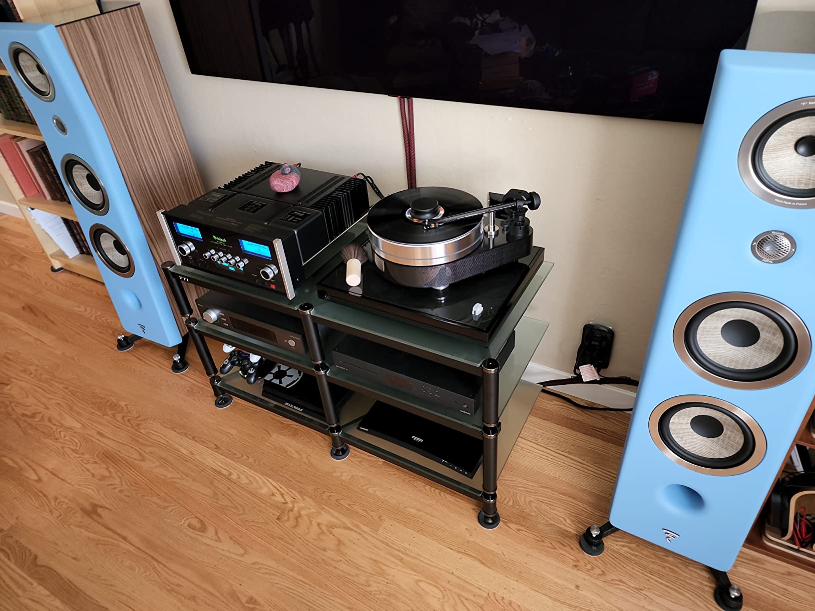 AudioQuest Rocket 33 Full-Range Speaker Cable w/SureGrip 300 Connectors - 8' Pair - Silver Banana Plugs customer photo 2