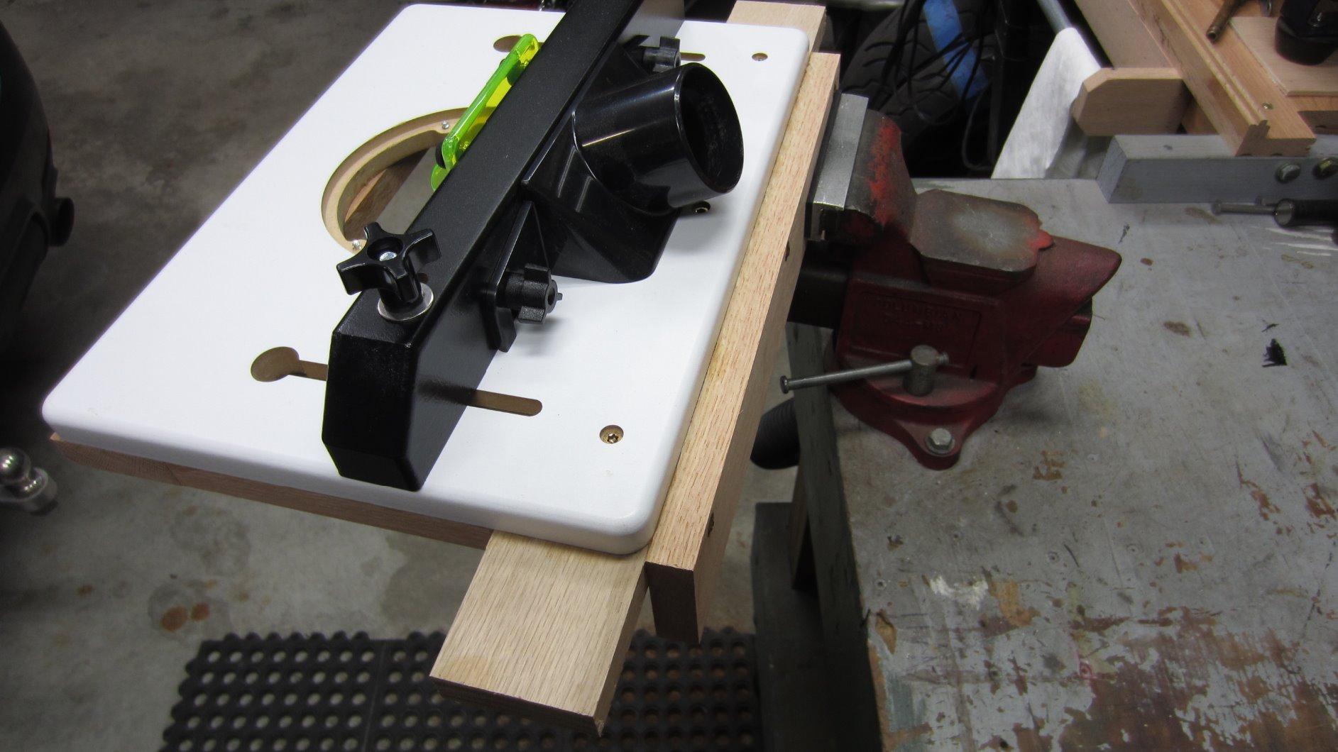 Rockler Trim Router Table - Adjustable Table Router w/Pre-Drilled Holes on Back customer photo 1