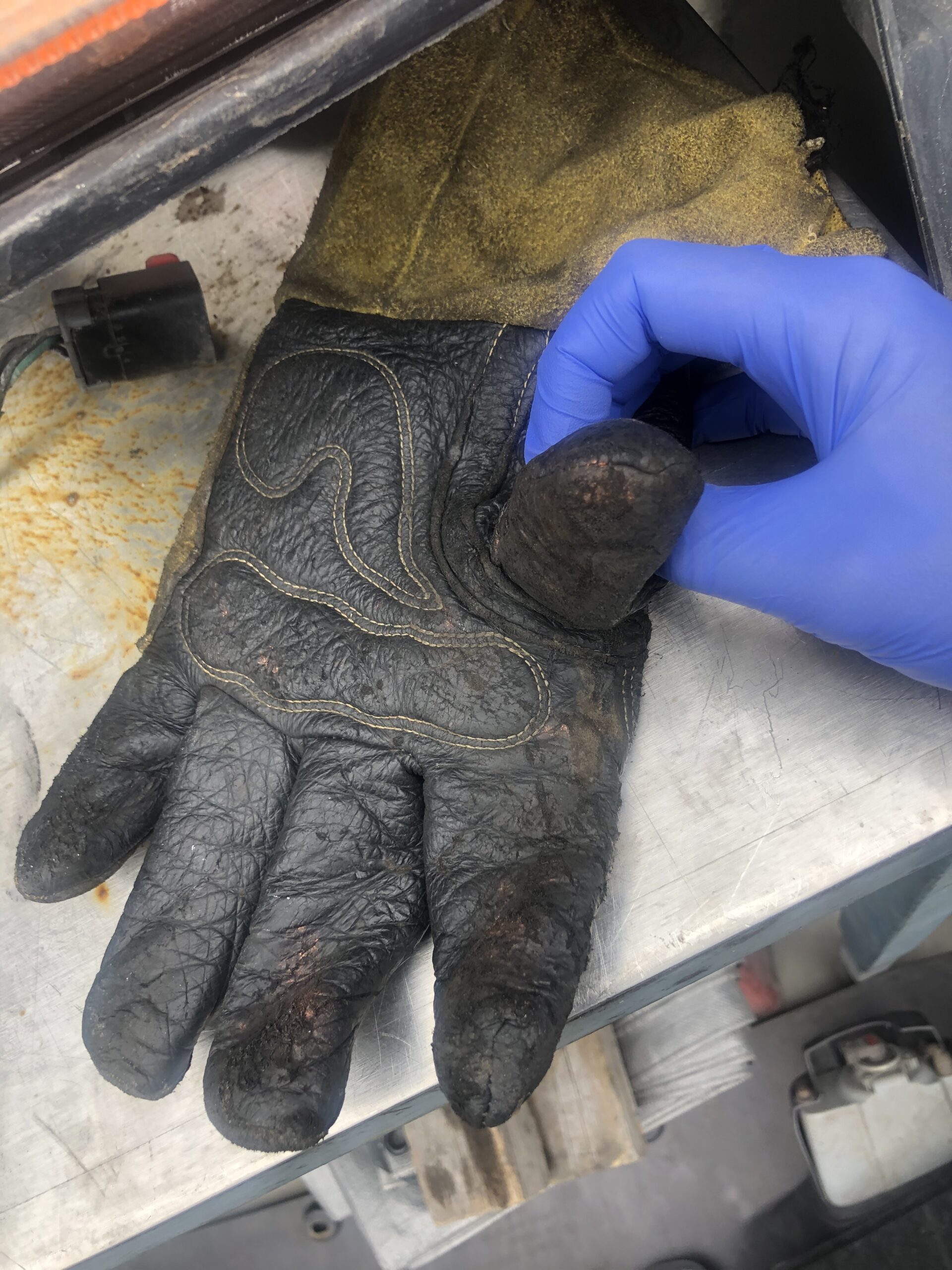 Revco Industries BM88L BSX BM88 Extreme Pig Skin MIG Welding Gloves, Large customer photo 1