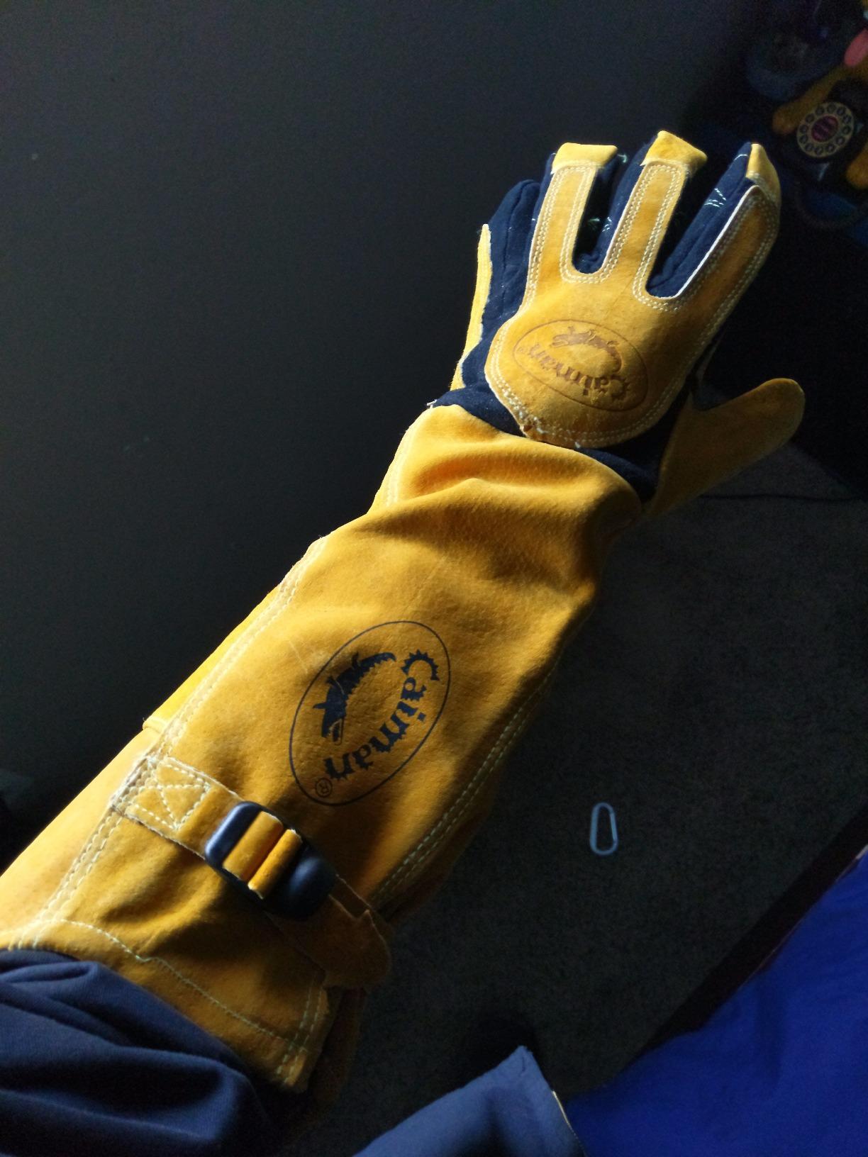 Caiman Premium Split Deerskin MIG/Stick Welding Gloves with Fleece/Foam Insulation, 21-inch length, Split Cowhide Leather Heat Shield Patch, Sock Lined Foam, Kevlar, Black/Gold, X-Large (1878-5) customer photo 1