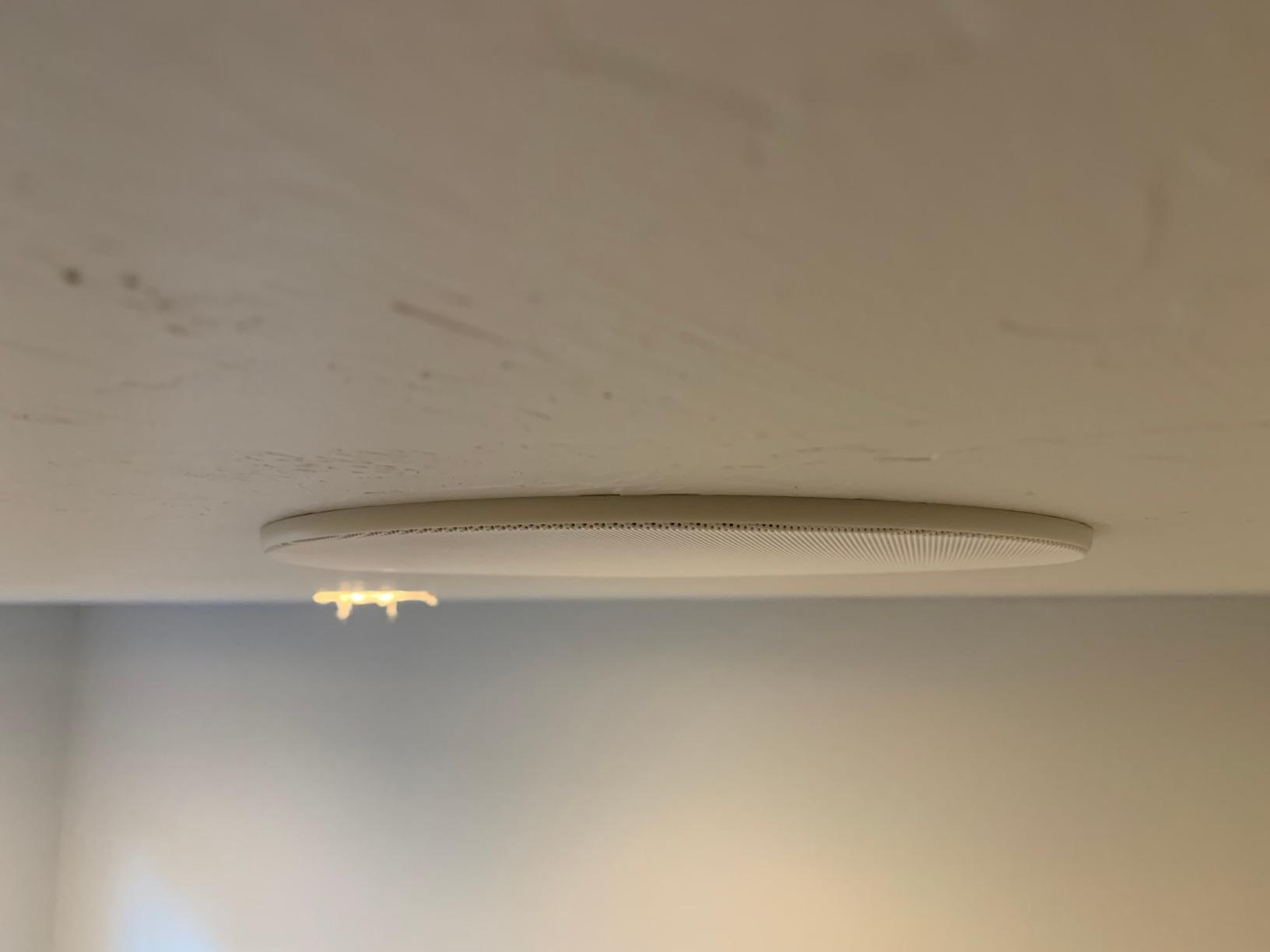 Micca Reference Series R-8C 2-Way in Ceiling in Wall Speaker, 8 Inch Woofer, 1-Inch Pivoting Aluminum Dome Tweeter, Tone Controls, 9.5-Inch Cutout Diameter, Each, White customer photo 1