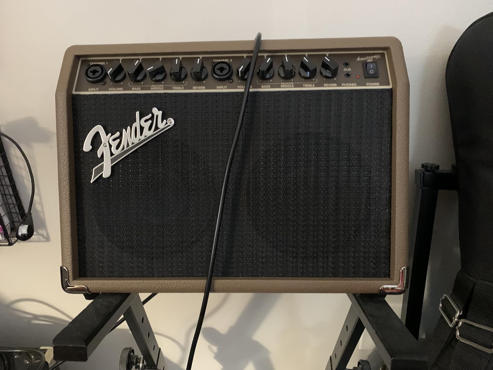 Fender Acoustasonic Guitar Amp for Acoustic Guitar, 15 Watts, with 2-Year Warranty 6 Inch Speaker, Dual Front-Panel inputs, 11.5Hx11.19Wx7.13D Inches, Tan customer photo 1