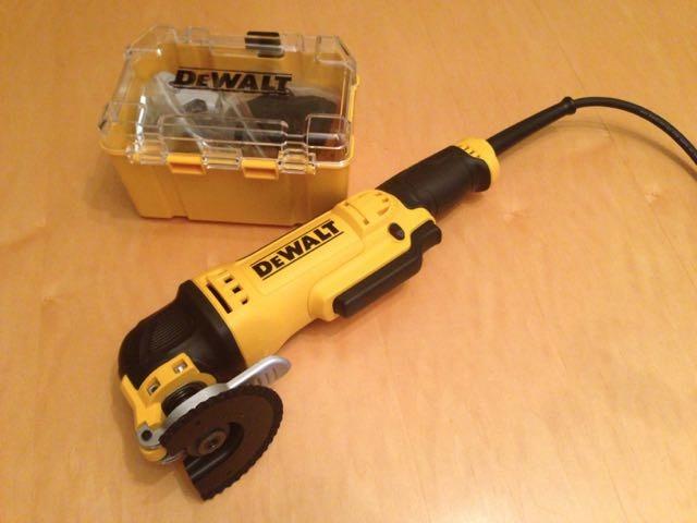 DEWALT Oscillating Tool, 3-Amp, Corded, Includes Wood Blades, Sandpaper and Tool Bag (DWE315K) customer photo 2