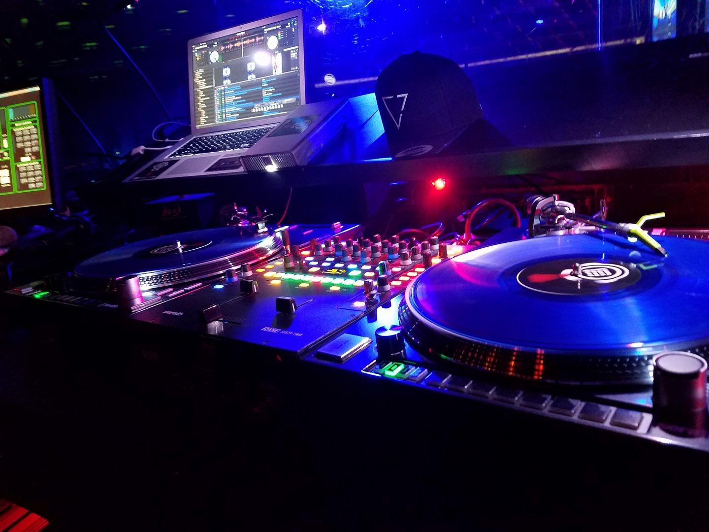 Reloop AMS-RP-8000 RP-8000 Advanced Hybrid Torque Turntable with Upper-Torque Direct Drive, Black customer photo 1