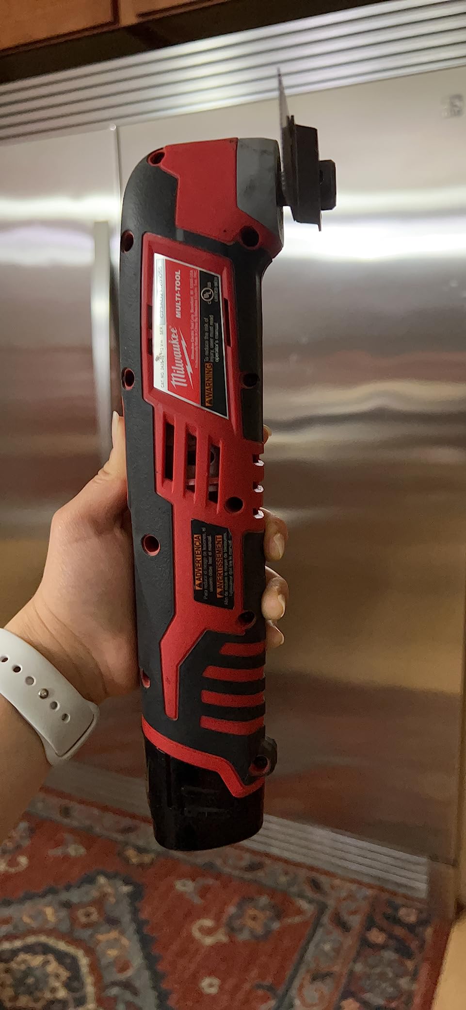 Milwaukee 2626-20 M18 18V Lithium Ion Cordless 18,000 OPM Orbiting Multi Tool with Woodcutting Blades and Sanding Pad with Sheets Included (Battery Not Included, Power Tool Only) customer photo 1