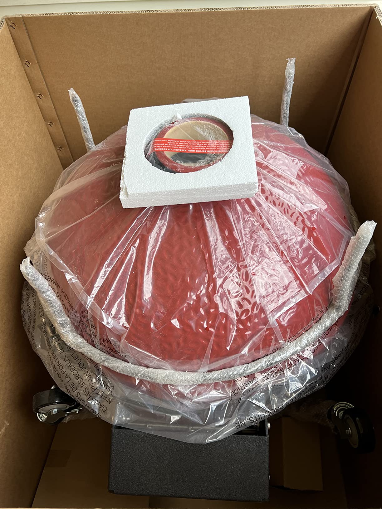 Big Joe Series I 24-inch Ceramic Charcoal Grill and Smoker with Cart, Side Shelves, Stainless Steel Grates and 450 Cooking Square Inches in Red, Model BJ24Rh customer photo 2