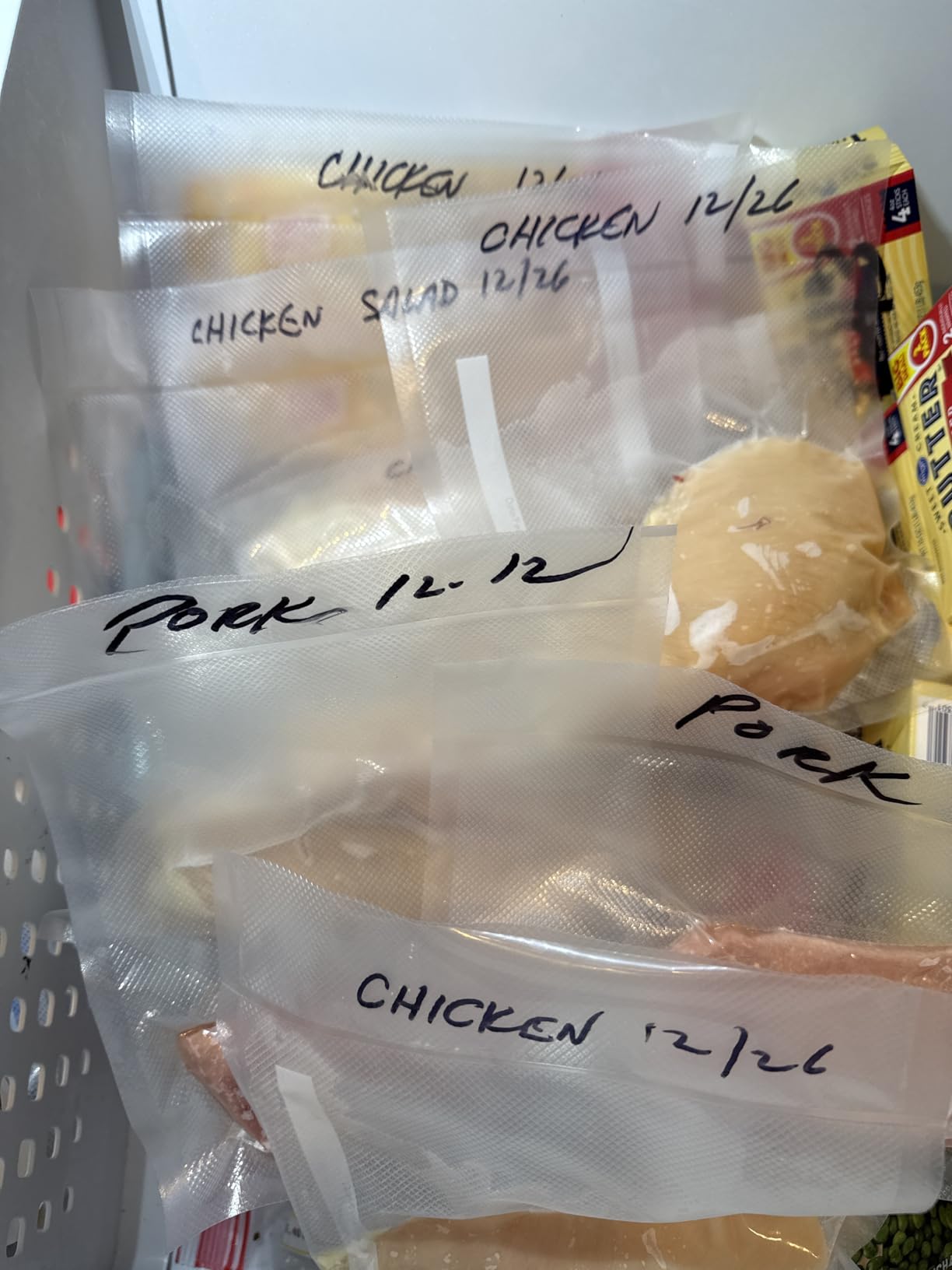 FoodSaver V4400 2-in-1 Vacuum Sealer Machine with Automatic Vacuum Sealer Bag Detection and Starter Kit customer photo 2