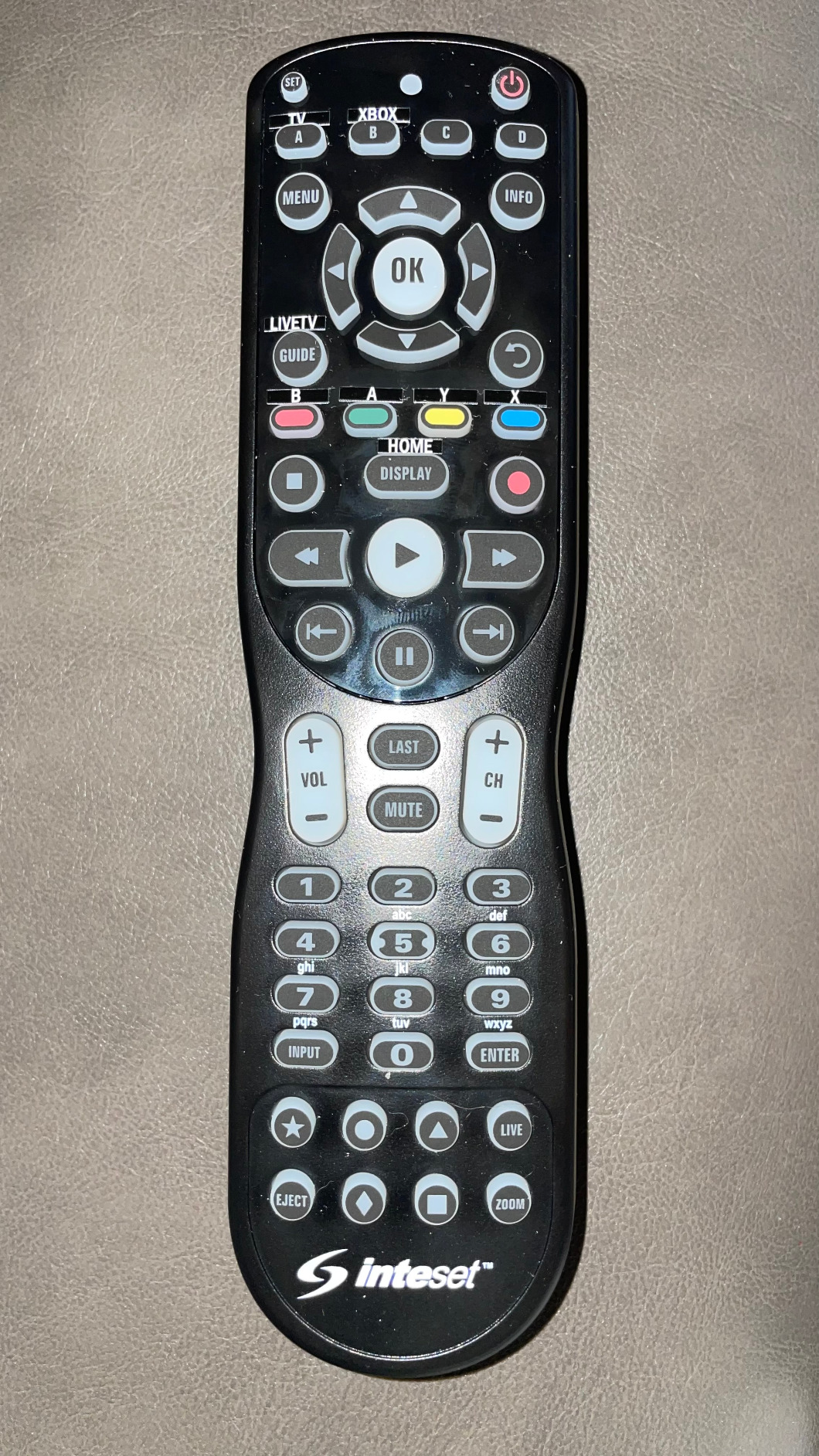 Inteset 4 in 1 Universal Backlit IR Learning Remote for use with Apple TV, Xbox, Roku, Kodi, Nvidia Shield, Most Streamers & Other A/V Devices customer photo 1