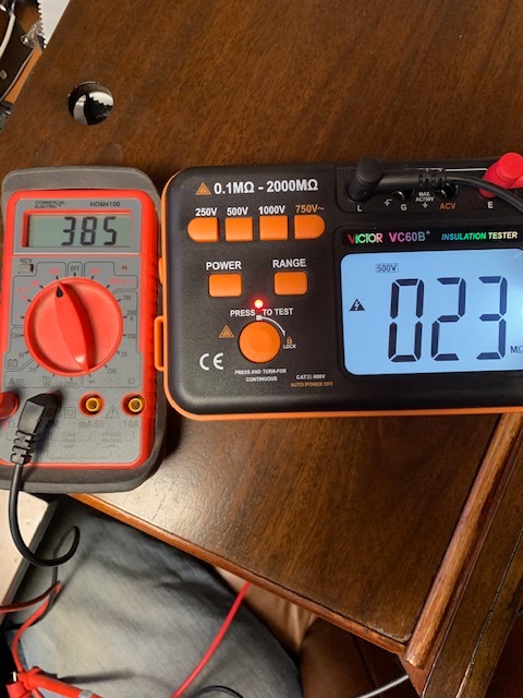 LEAGY VAD78 Digital Insulation Resistance Tester - Accurate Megohm Meter for DC/AC Voltage Testing (20-1500V, 20-750V) and Resistance Measurement (0-5000 Megohms) customer photo 1