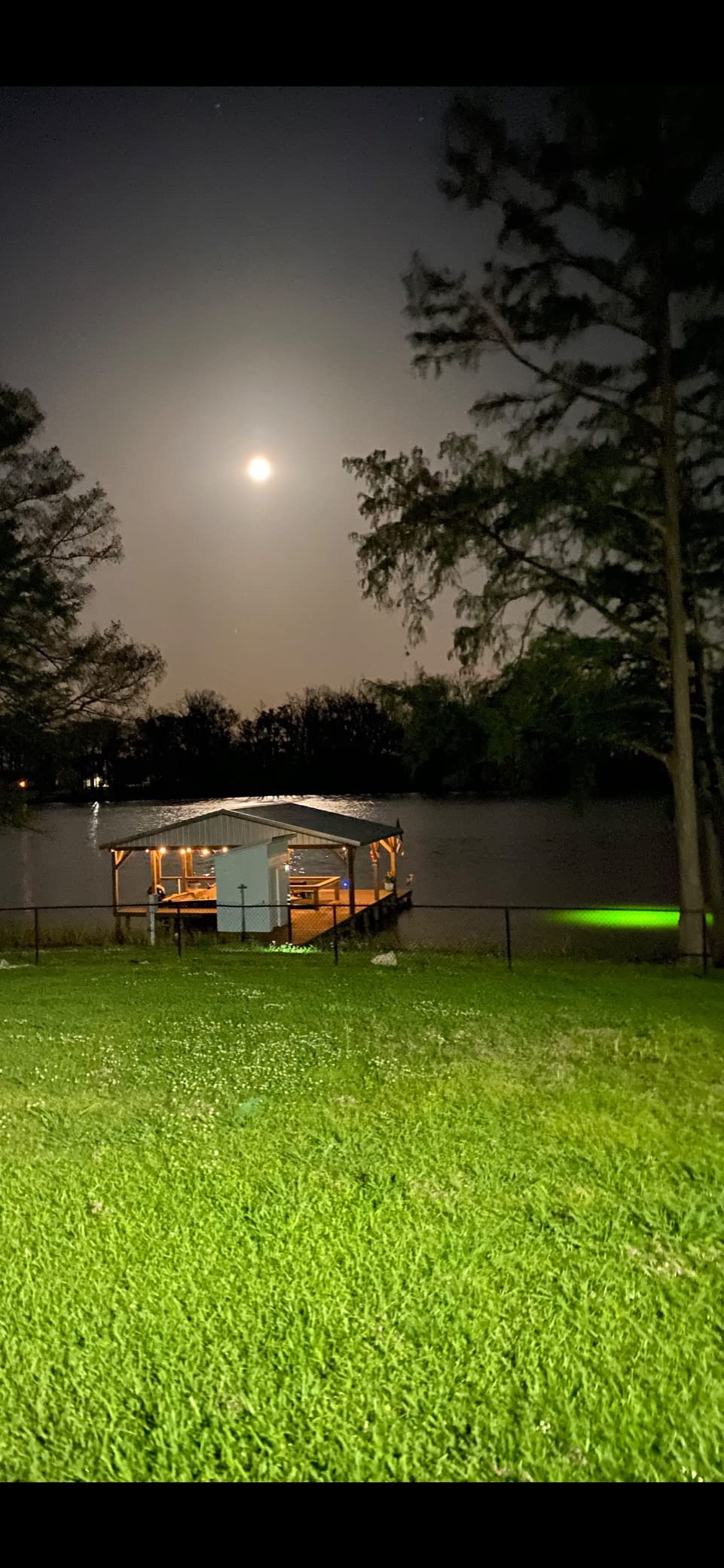 Saltwater Approved, Self Cleaning, Barnacle Burner Underwater Fish Light Bright Green 7,900 Lumens, Single Dock Light Complete Kit, 50' Lamp Cable, Automatic Dusk to Dawn, Easy Self Installation. customer photo 2