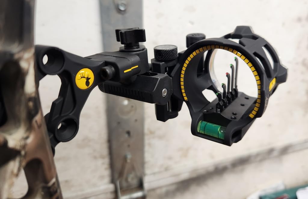 Trophy Ridge Peak 5 Pin Bow Sight - Vertical in Inline Pin Technology, Tool Less Windage and Elevation Adustability, 2nd Axis Leveling, Adjustable Rheostat Light, Glow Ring customer photo 1