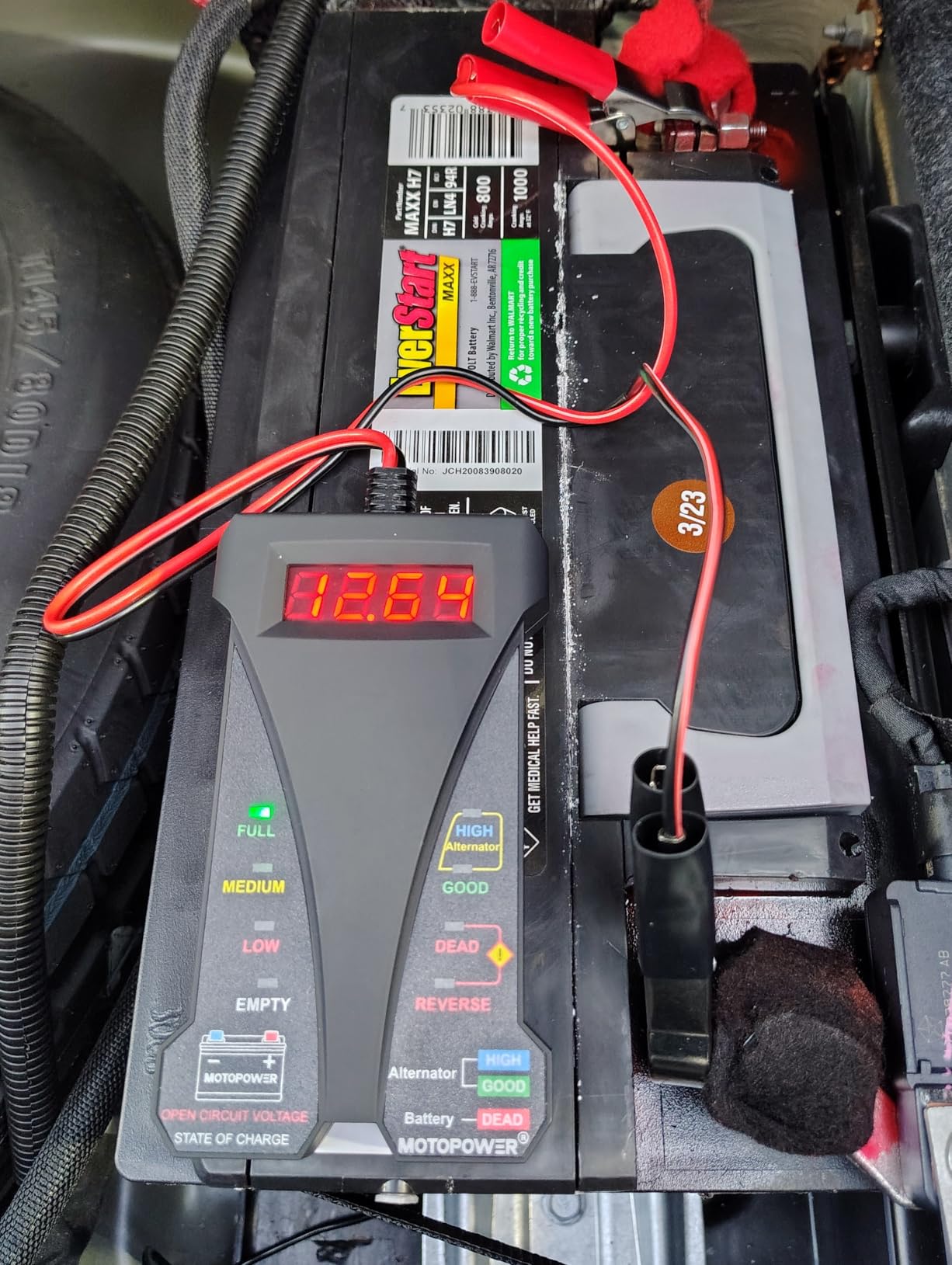 MOTOPOWER MP0514A 12V Digital Car Battery Tester Voltmeter and Charging System Analyzer with LCD Display and LED Indication - Black Rubber Paint customer photo 2