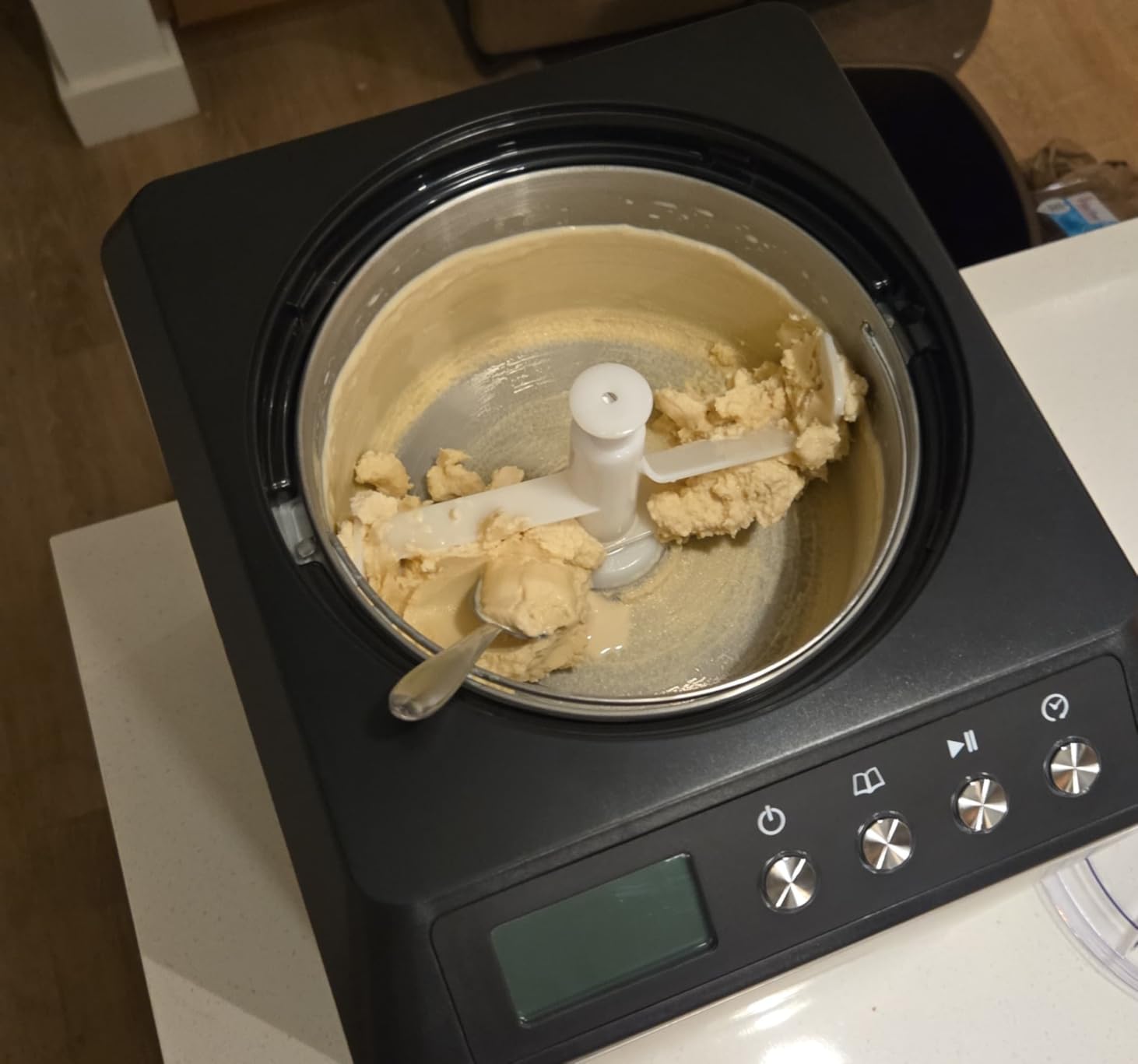 Whynter Ice Cream Maker Machine Automatic 2.1 Qt. Upright with Built-In Compressor, LCD Digital Display & Timer, No Pre-Freezing, ICM-201SB, Stainless Steel customer photo 2