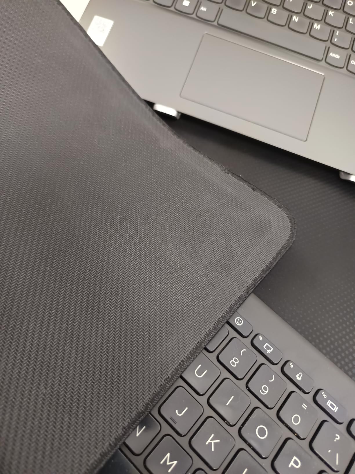 ASUS ROG Sheath Gaming Mouse Pad - 35.4