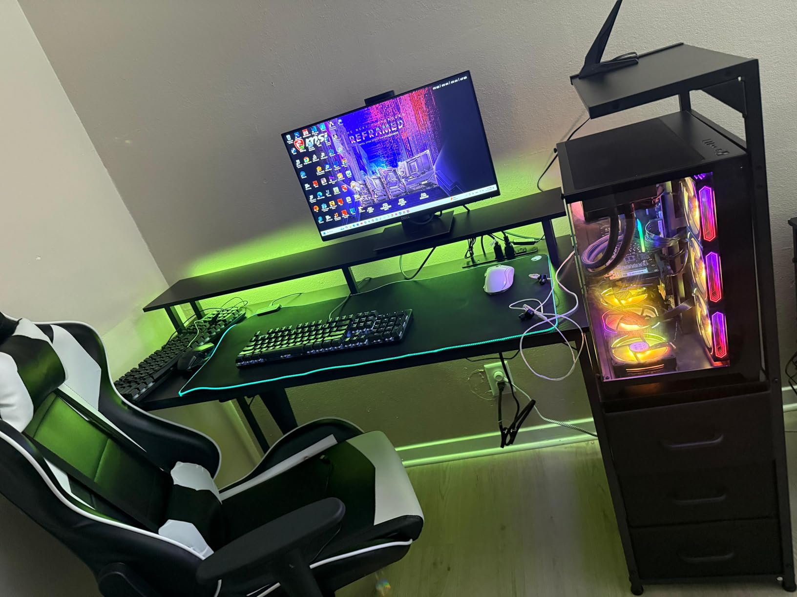 Homall Gaming Chair, Office Chair High Back Computer Chair Leather Desk Chair Racing Executive Ergonomic Adjustable Swivel Task Chair with Headrest and Lumbar Support (White) customer photo 2