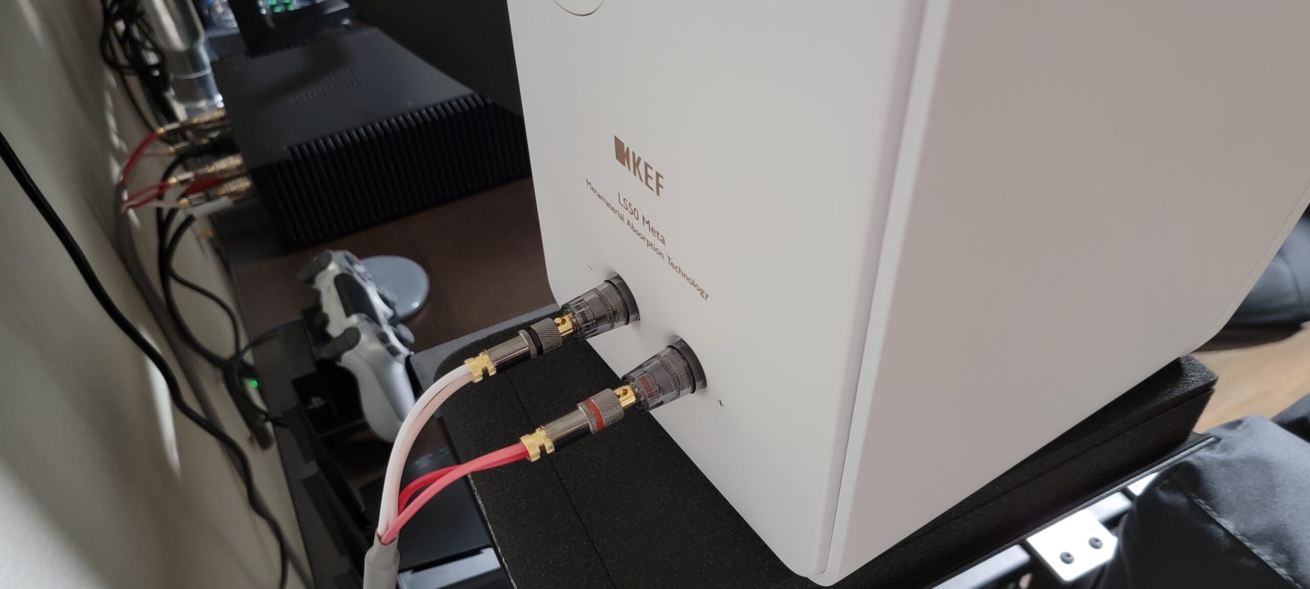 Blue Jeans Cable Canare 4S11 Speaker Cable with Ultrasonically-Welded Terminations - 8 Foot Bananas to Bananas customer photo 1