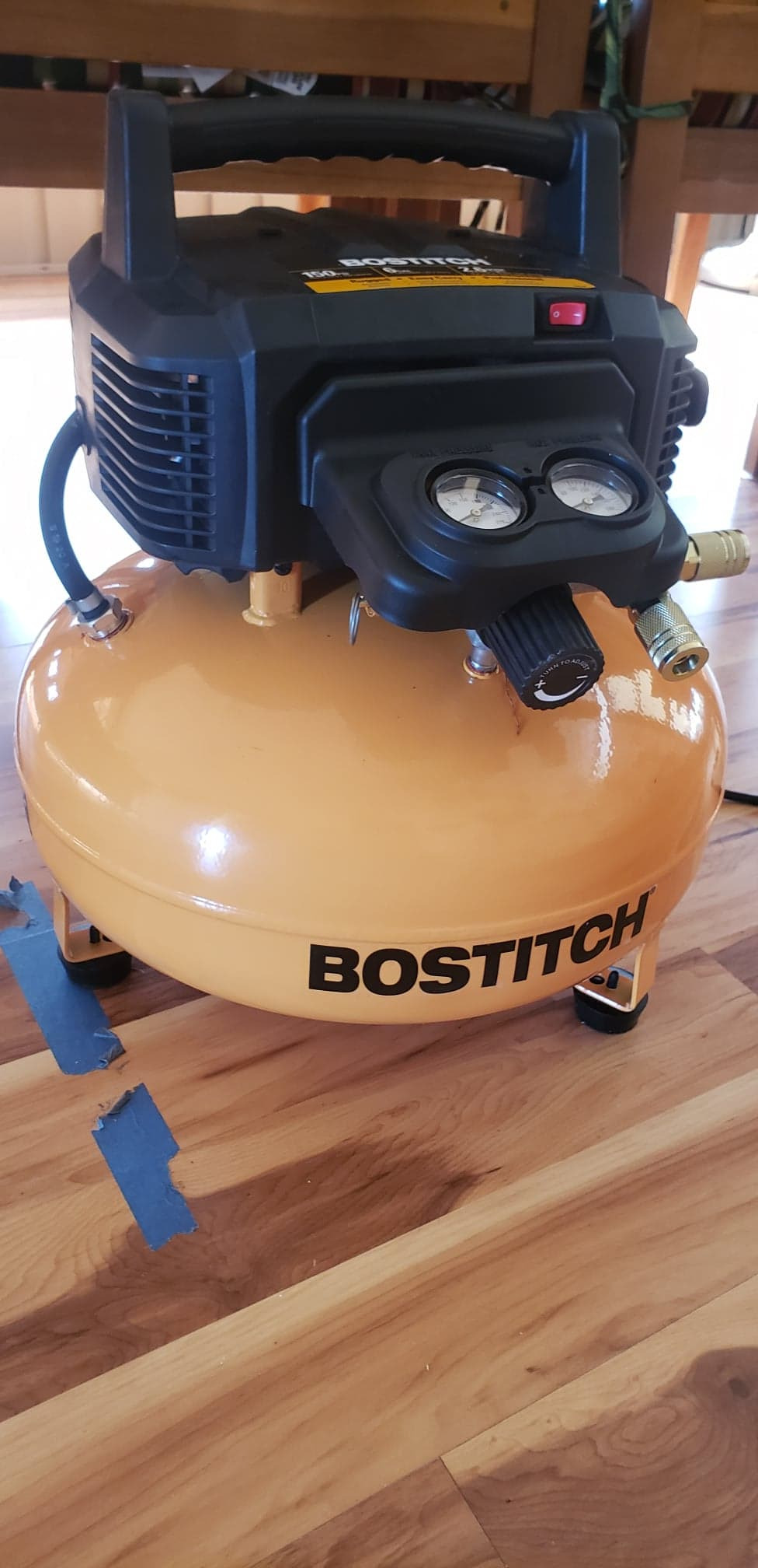Bostitch 6 Gallon Pancake Air Compressor & 13 Piece Accessory Kit: Air Hose, Blow Gun and Adapter, Blow Chuck, Tire Gauge, Rubber Blow Gun Nozzle, Inflation Needle, and Male Quick Connect Plug customer photo 2