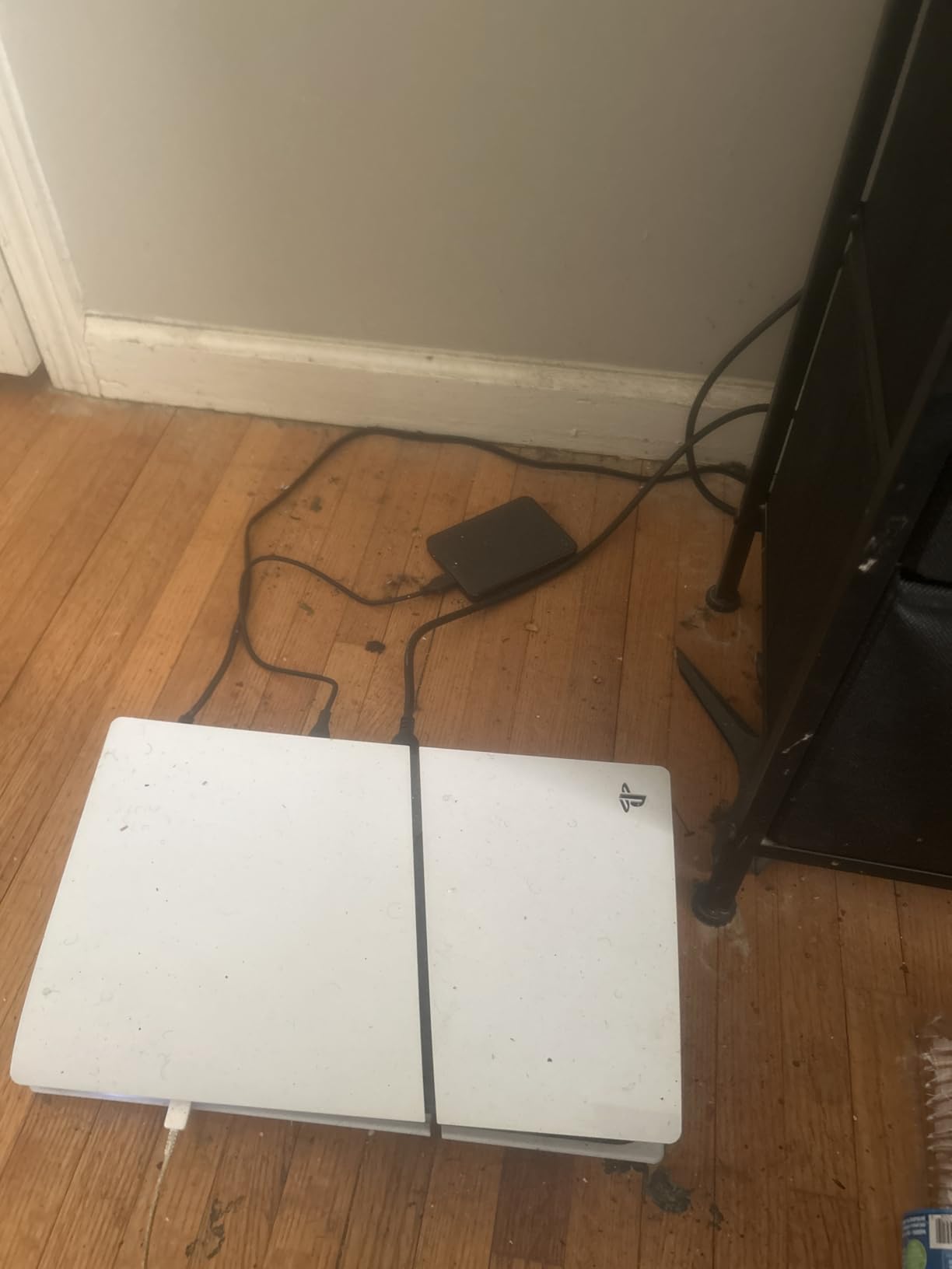 WD 4TB Elements Portable External Hard Drive for Windows, USB 3.2 Gen 1/USB 3.0 for PC & Mac, Plug and Play Ready customer photo 2