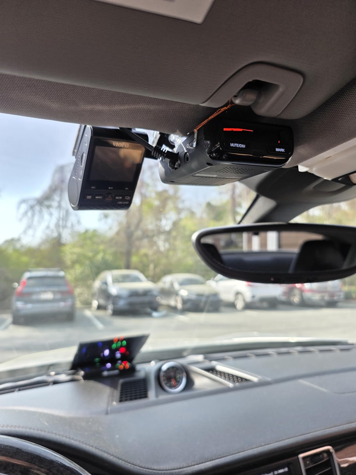 Uniden R3 EXTREME LONG RANGE Laser/Radar Detector, Record Shattering Performance, Built-in GPS w/ Mute Memory, Voice Alerts, Red Light & Speed Camera Alerts, Multi-Color OLED Display , Black customer photo 2