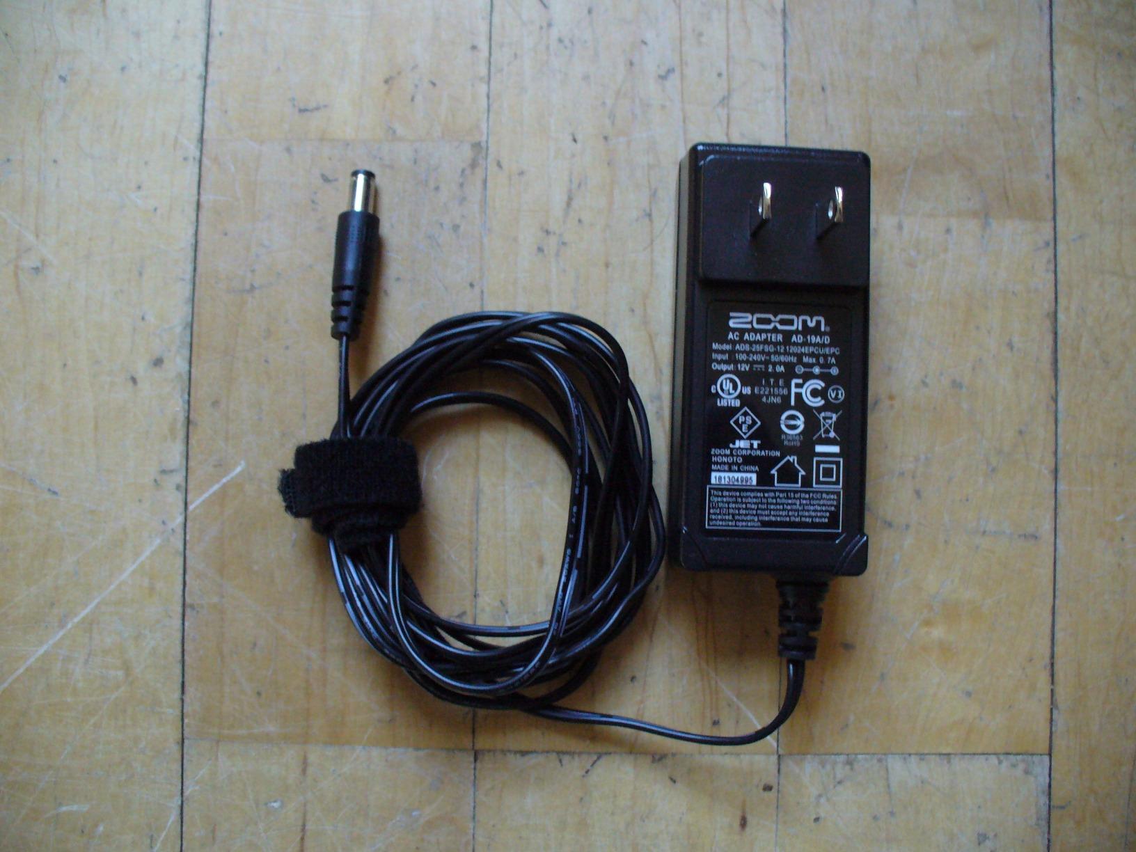 Zoom LiveTrak L-12 Mixer/Multitrack Recorder for Musicians and Podcasters, 12-Input/14-Channel, 5 Powered Headphone Outputs, USB Audio Interface customer photo 1