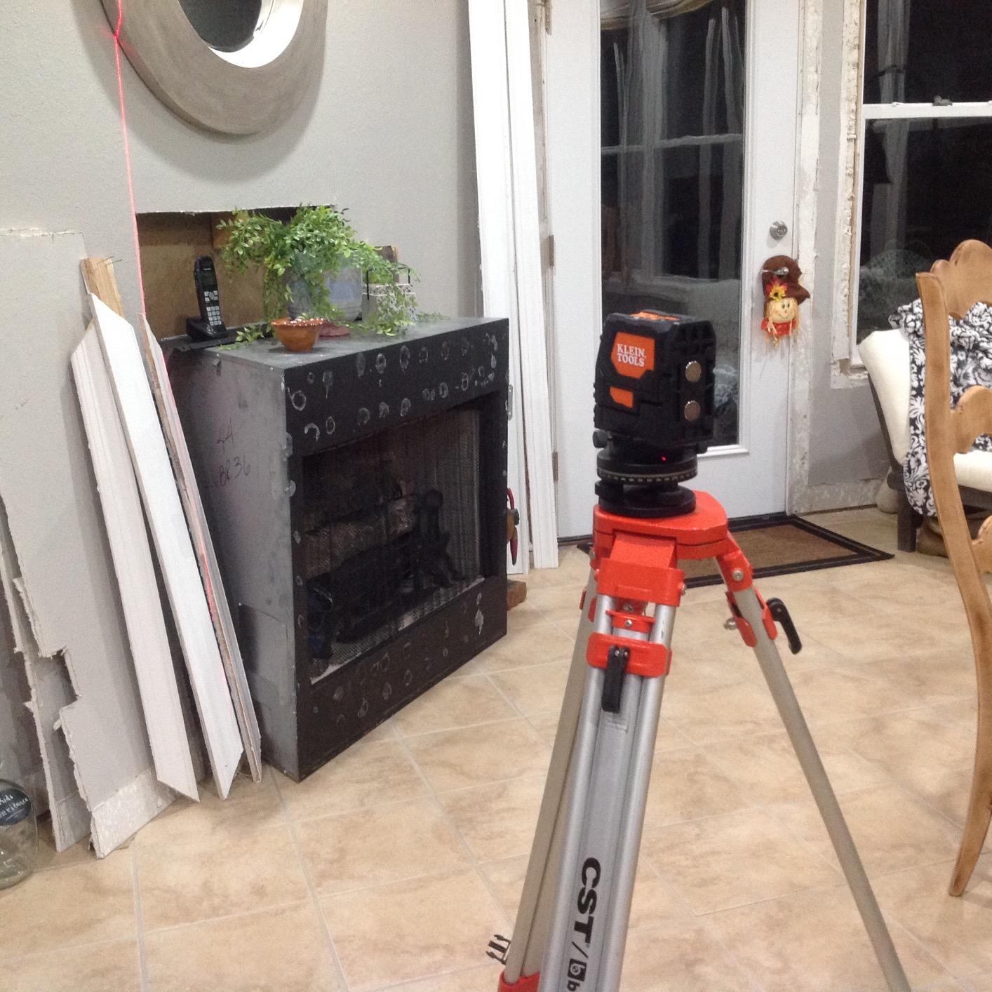 Klein Tools 93LCLS Self-Leveling Class II (≤ 1mW) Laser Level with Bright Red Cross Lines and Plumb Spot, Magnetic and Ceiling Clamp Mounting customer photo 1