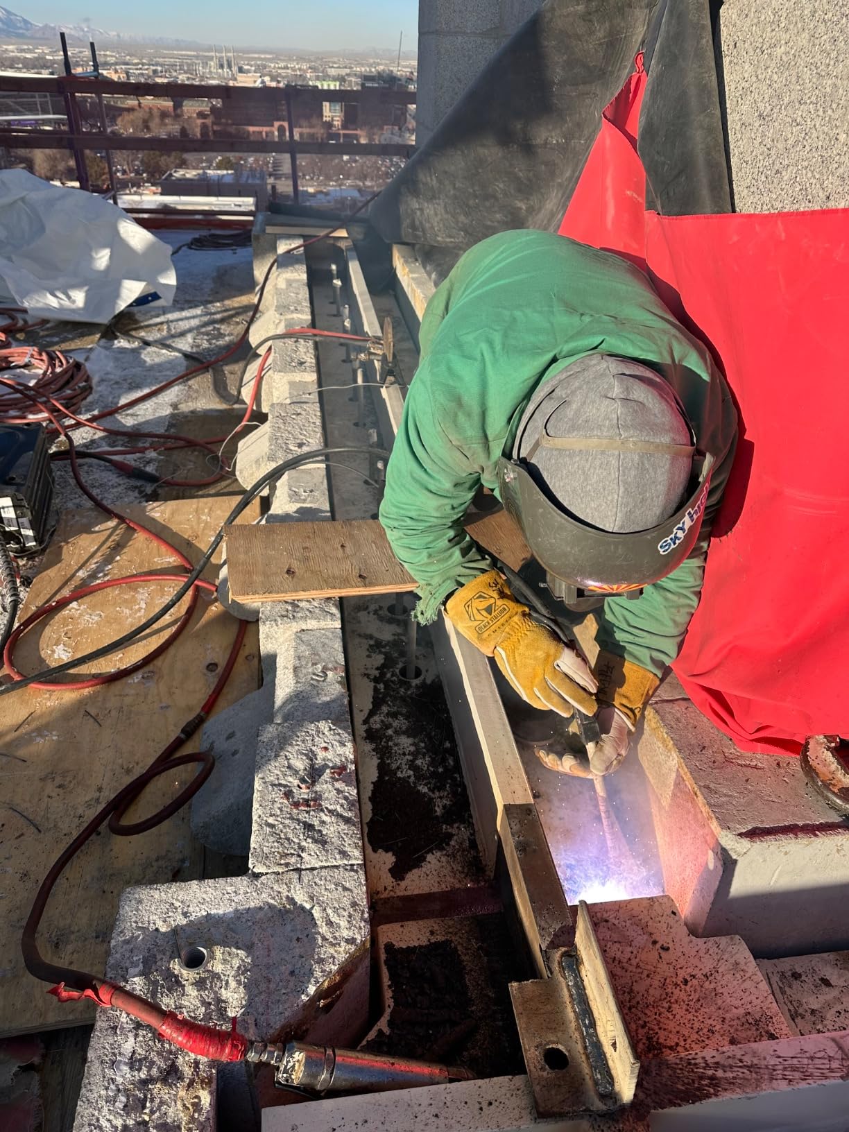 Black Stallion (GM1611-WT Top Grain Leather Cowhide MIG Welding Gloves with Reinforced Patched Palm, Thumb, and Index Finger for Extra Protection, Large, Tan customer photo 2