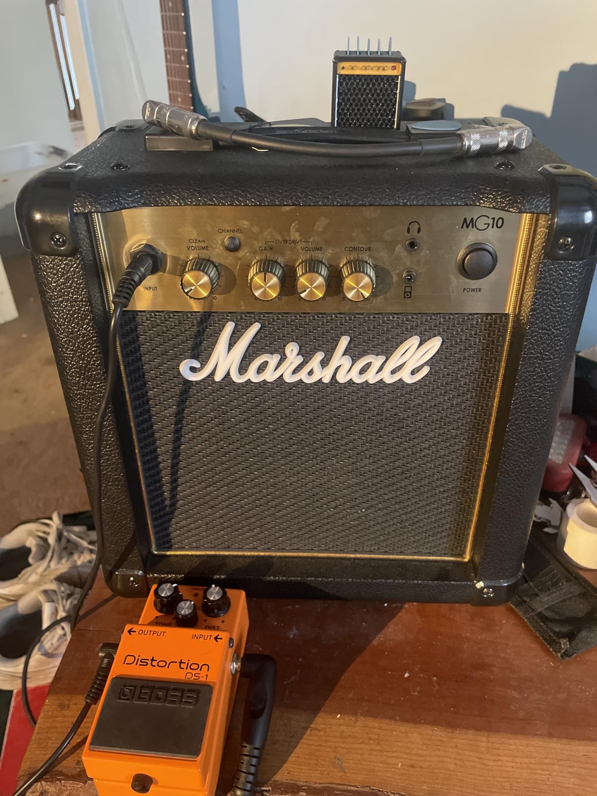 Marshall Amps Guitar Combo Amplifier (M-MG10G-U) customer photo 1