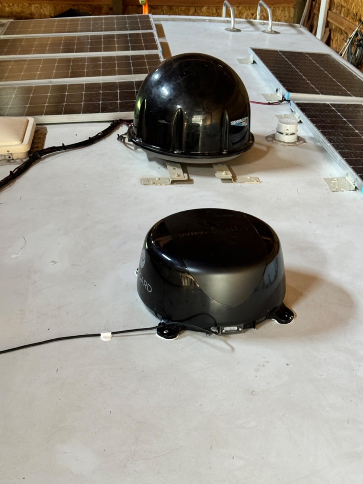 Winegard - 80800 Connect 2.0 WF2 (WF2-335) Wi-Fi Extender for RVs customer photo 1