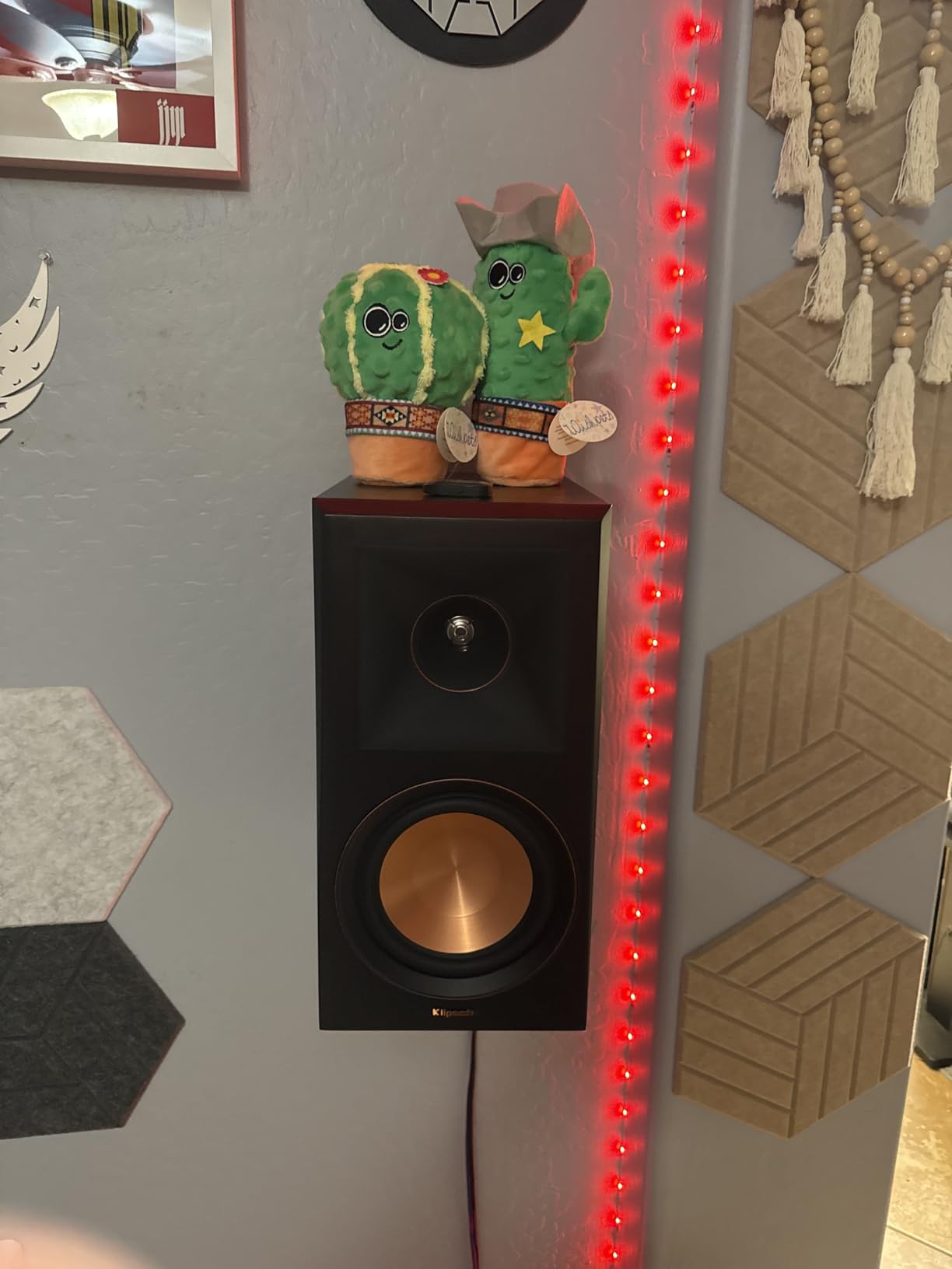 Klipsch RP-600M Reference Premiere Bookshelf Speakers - Pair (Ebony) customer photo 2