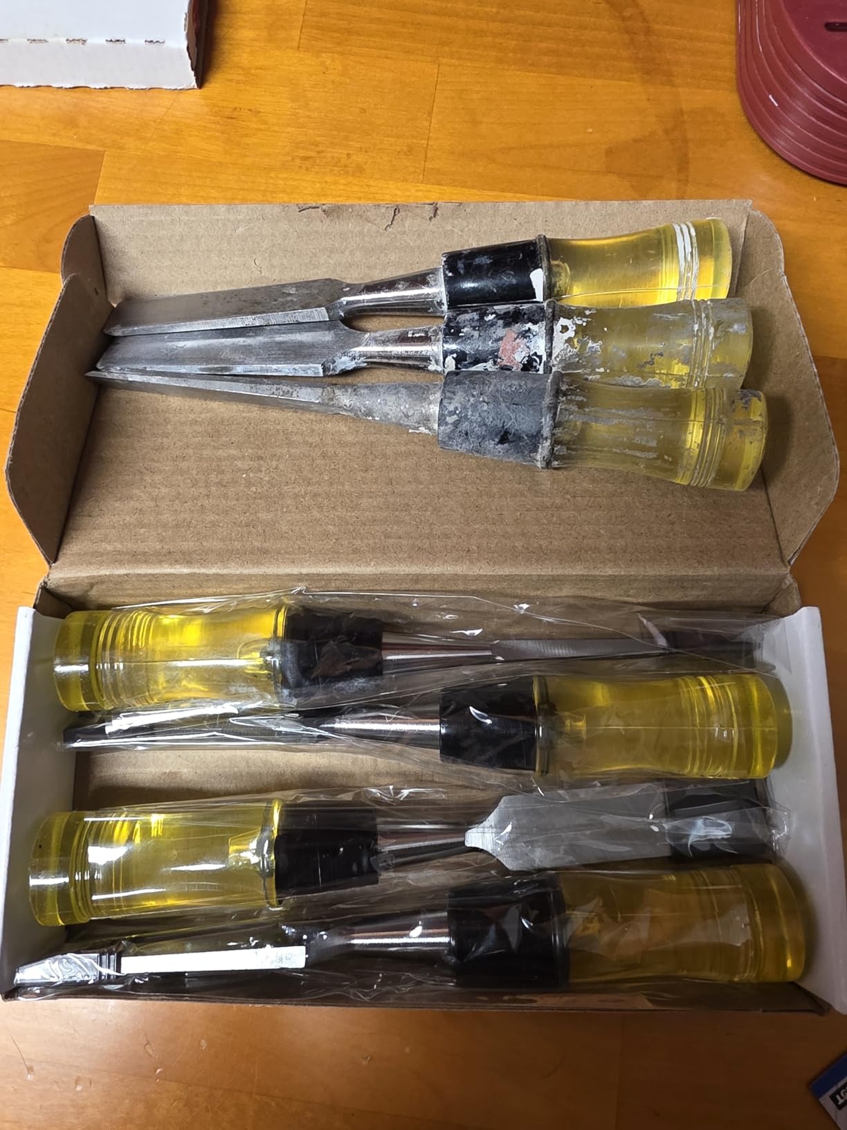 HURRICANE 4 Piece Wood Chisel Set for Woodworking. CR-V Steel Beveled Edge Blades with Safety Caps. Durable PVC High Impact Handle, for Precision Carving & DIY Projects (1/4