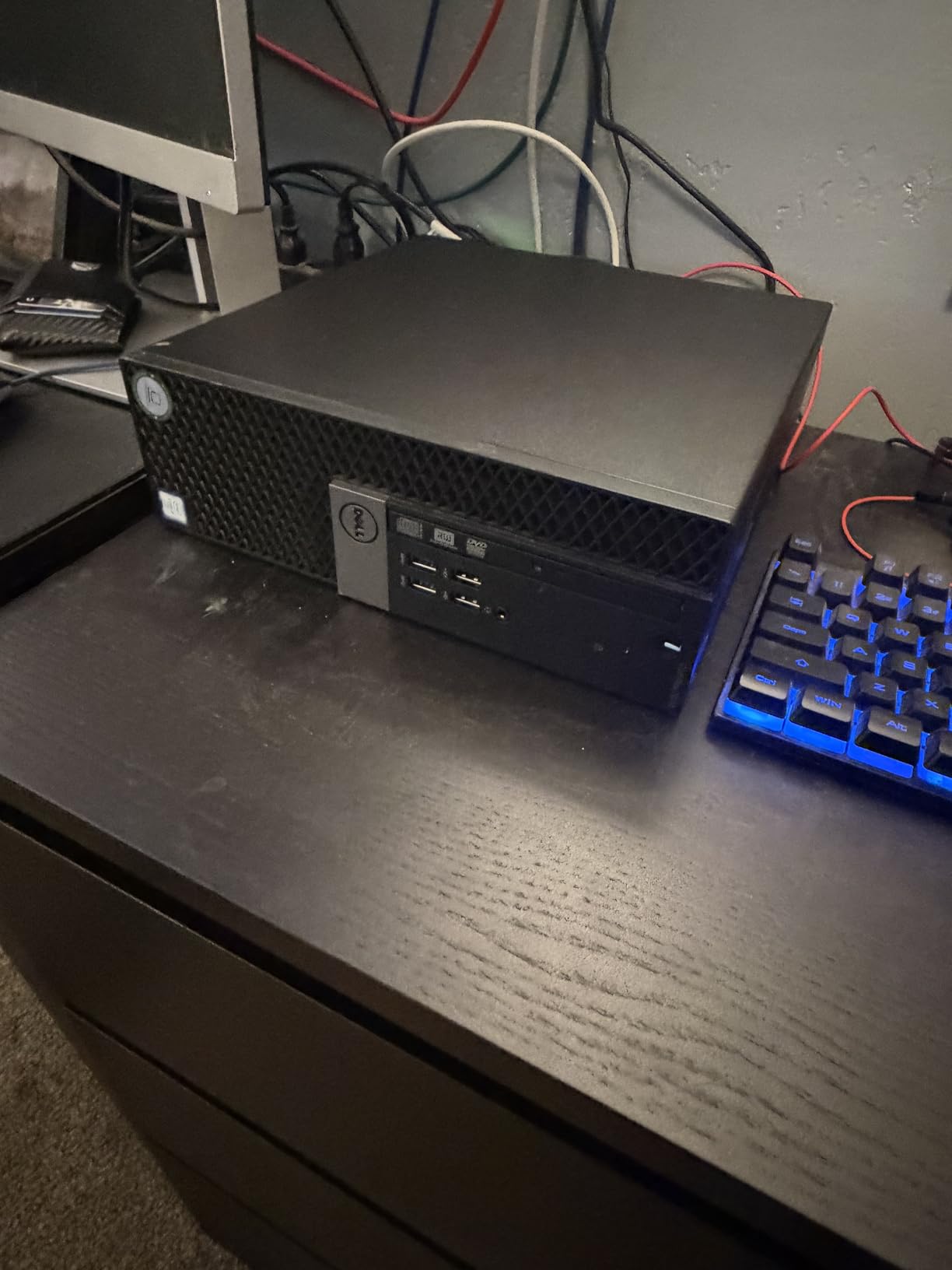 Dell OptiPlex 7040 Small Form Factor PC, Intel Quad Core i7-6700 up to 4.0GHz, 16G DDR4, 512G SSD, Windows 11 Pro (Renewed) customer photo 2