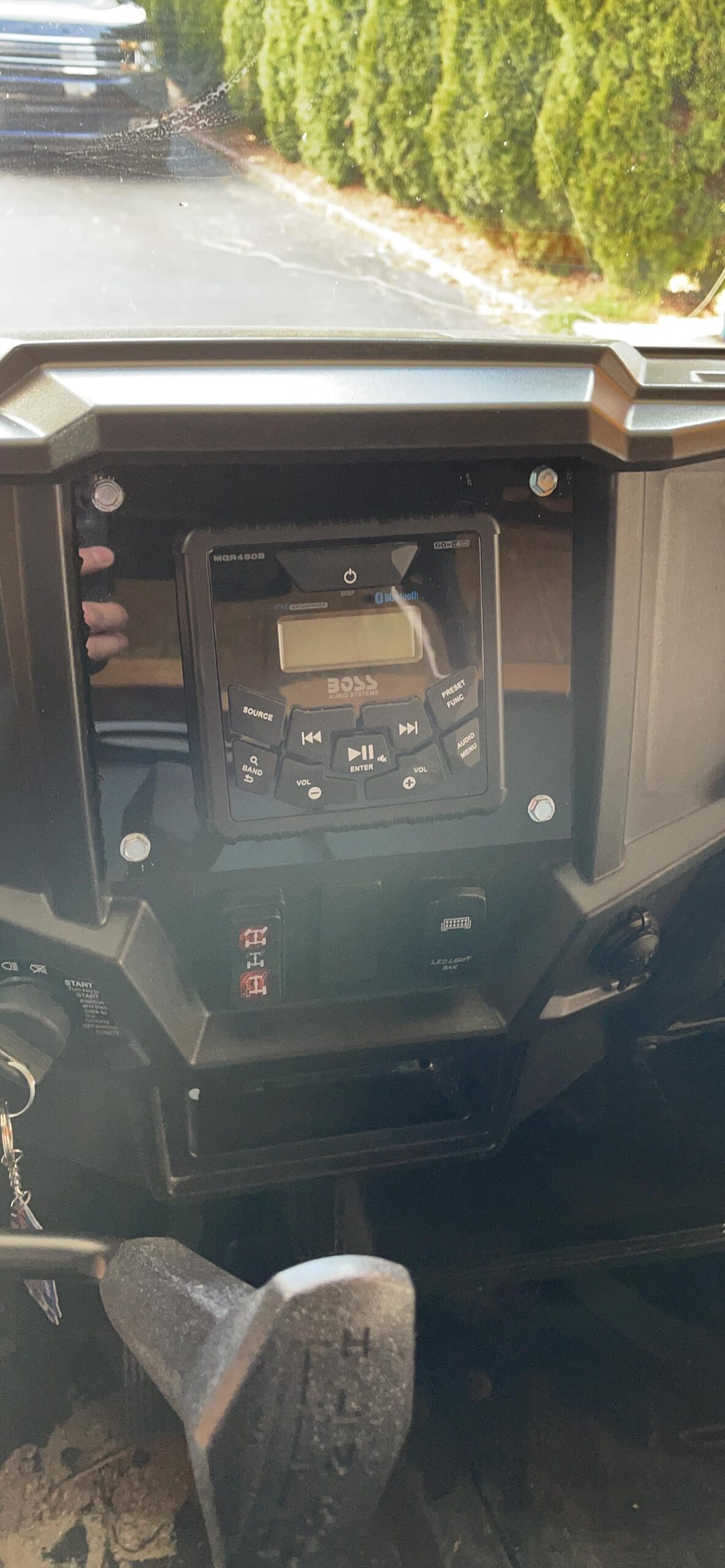 BOSS Audio Systems MCKGB450B.6 6.5 Inch Speakers & Marine Boat Gauge Stereo - Bluetooth Head Unit, No CD DVD Player, AM/FM Radio Receiver, NOAA Weather Band, IPX6 Weatherproof, USB customer photo 2