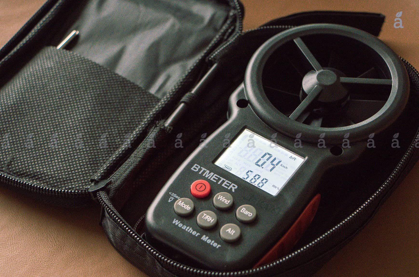 BTMETER Digital Anemometer Barometer Handheld, for Wind Speed Temperature Wind Chill Tester w/Humidity, Altitude, Barometric Pressure Meter for Climbing Drone HVAC CFM BT-100WM customer photo 2