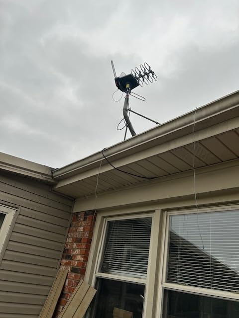 PBD Outdoor Digital Amplified HDTV Antenna, 150 Mile Motorized 360 Degree Rotation, Wireless Remote Control, 59FT RG6 Coax Cable, Coaxial Grounding Block, UHF VHF 1080P 4K, Support 2 TVs customer photo 1