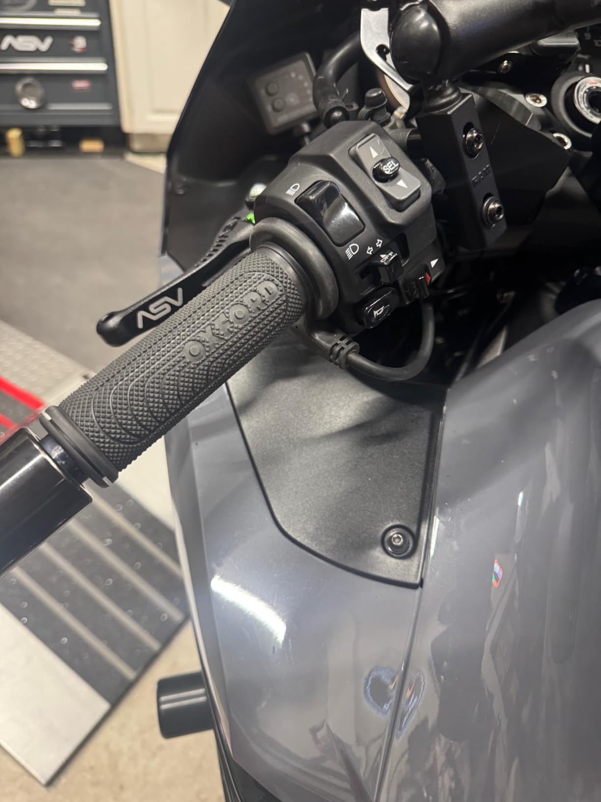 Oxford - Heaterz Premium Adventure (Temperature controlled Motorcycle Grips) customer photo 1