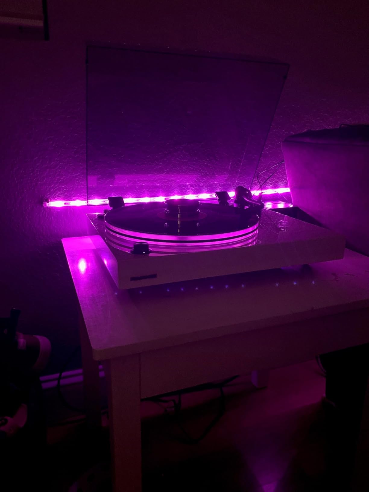 Fluance RT85 Turntable with Ortofon Cartridge, Acrylic Platter, Speed Control, and Vibration Isolation - Walnut customer photo 2